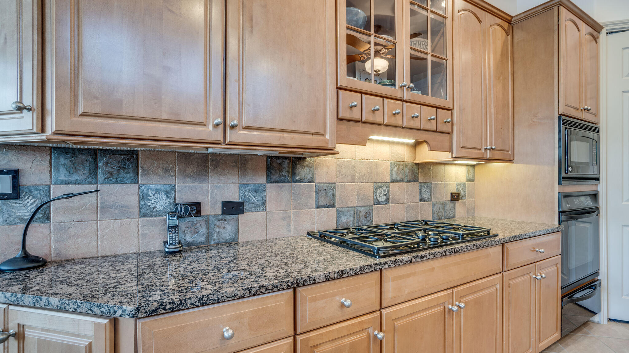 BURNT PINE - Residential