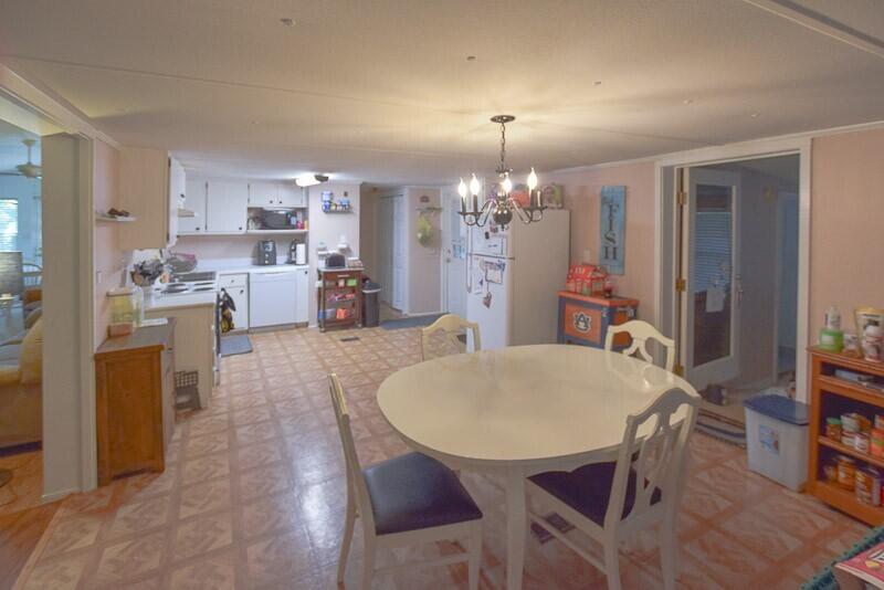 CHARLOTTE ESTATES - Residential