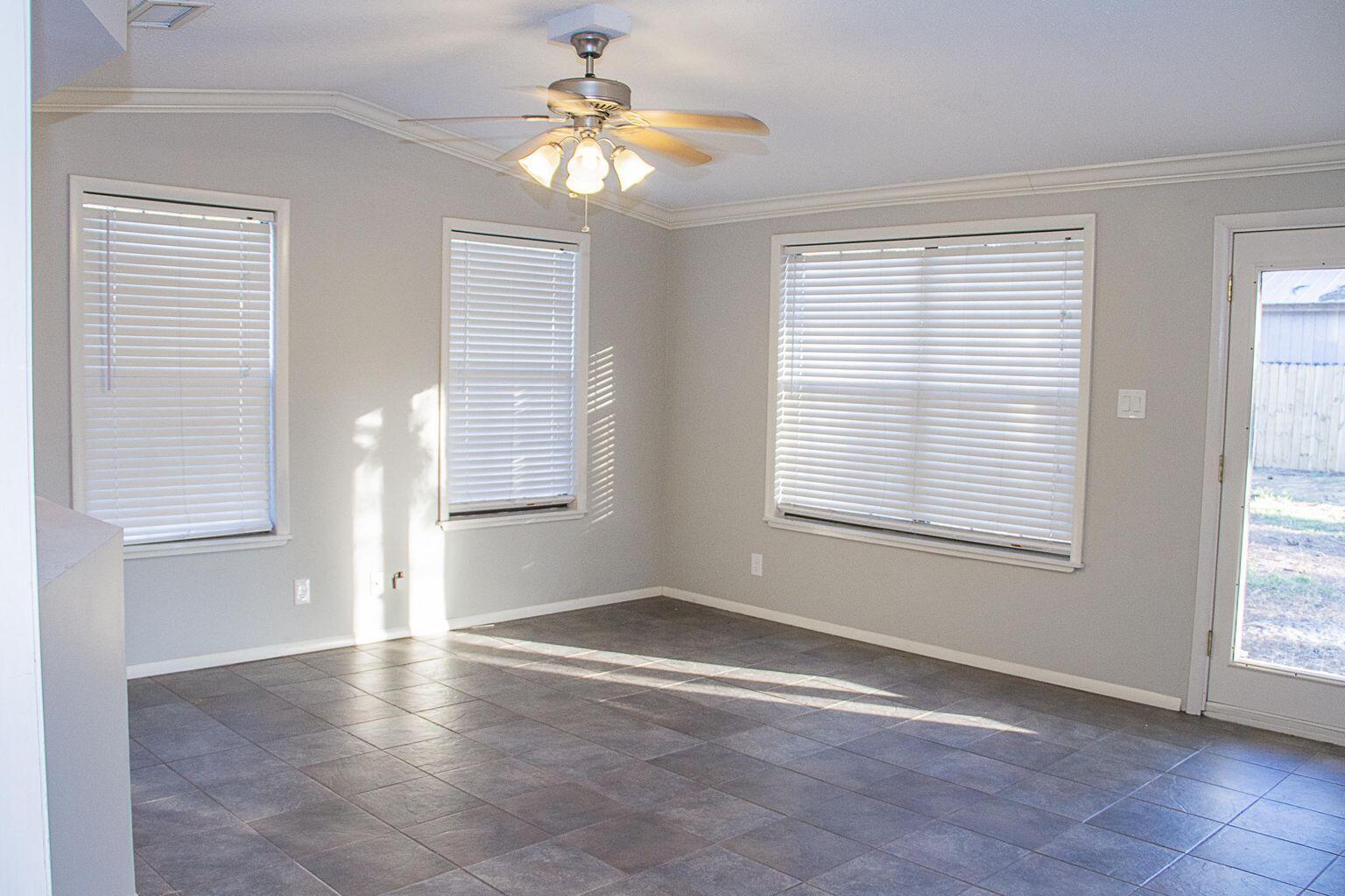 PINEWOOD ESTATES - Residential