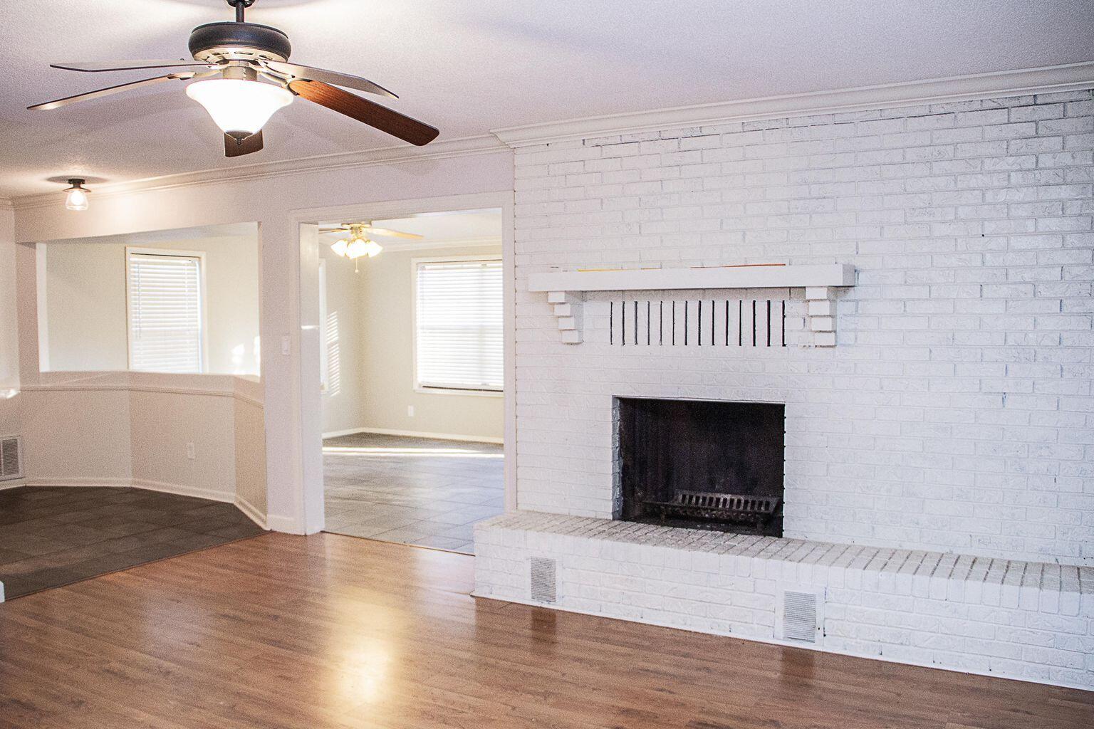 PINEWOOD ESTATES - Residential