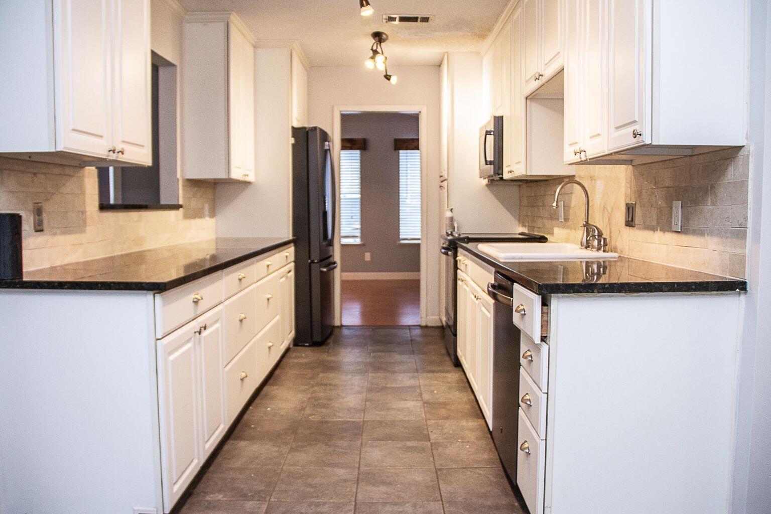PINEWOOD ESTATES - Residential