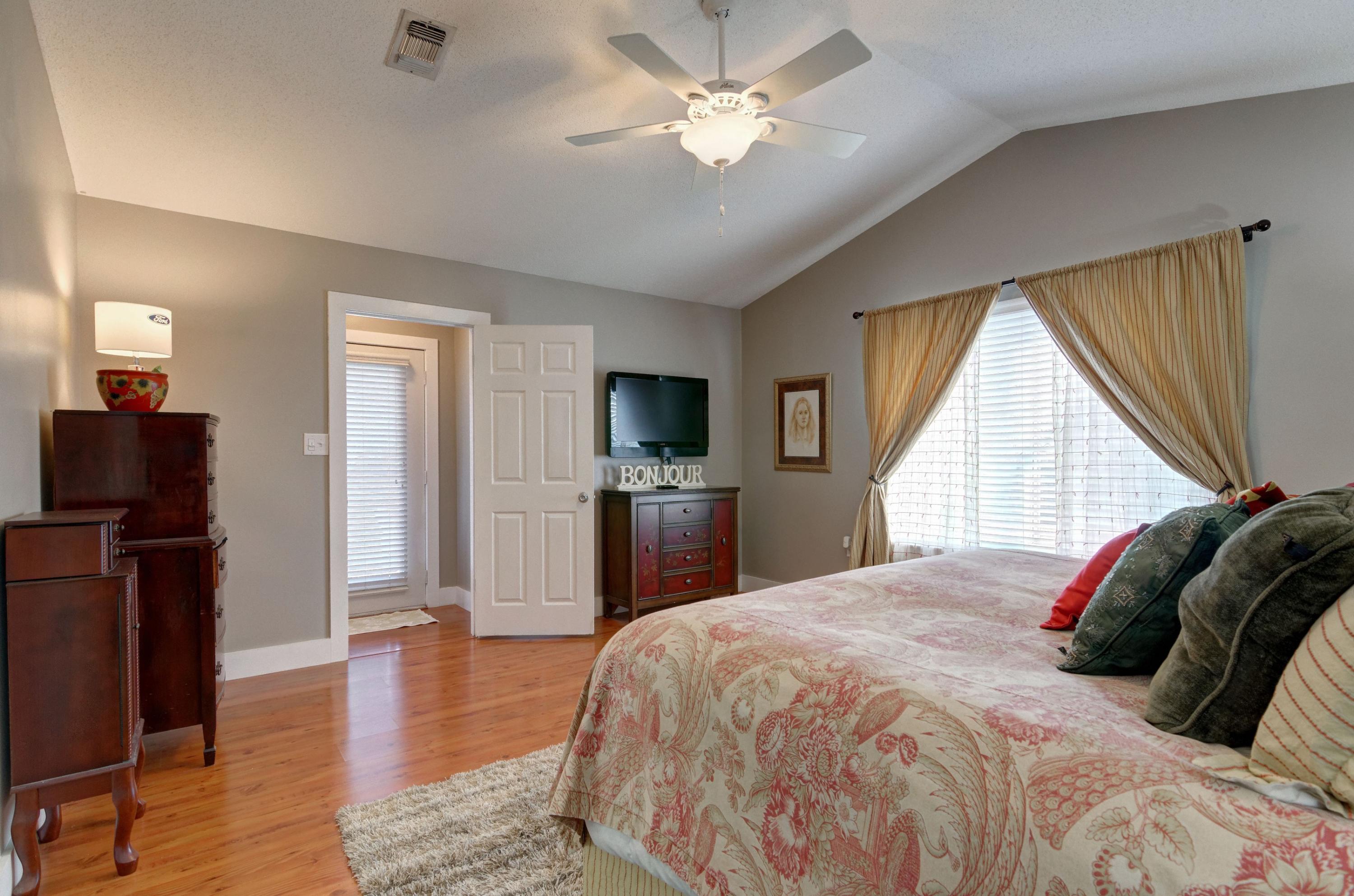 ORION LAKE - Residential