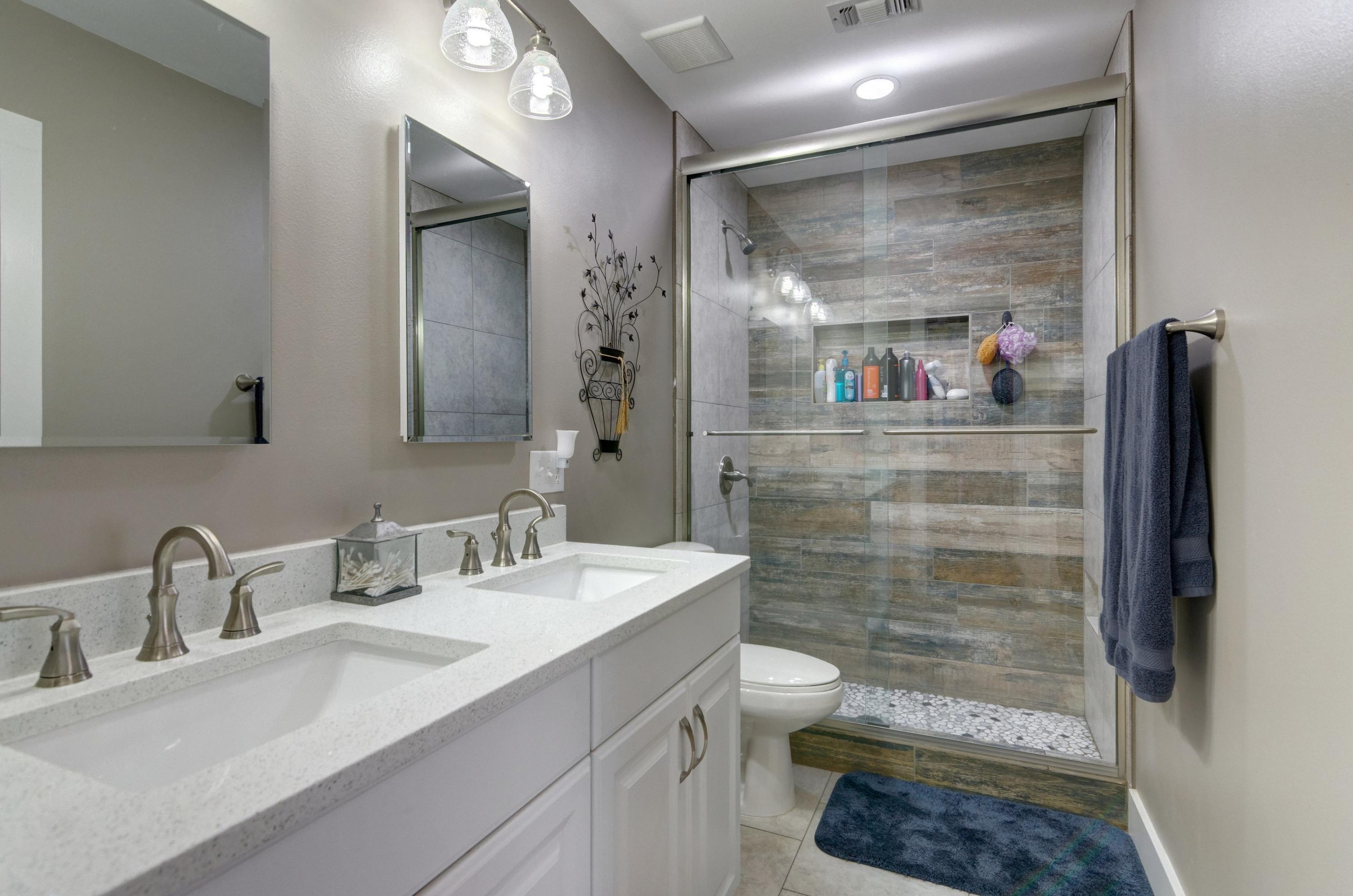 ORION LAKE - Residential