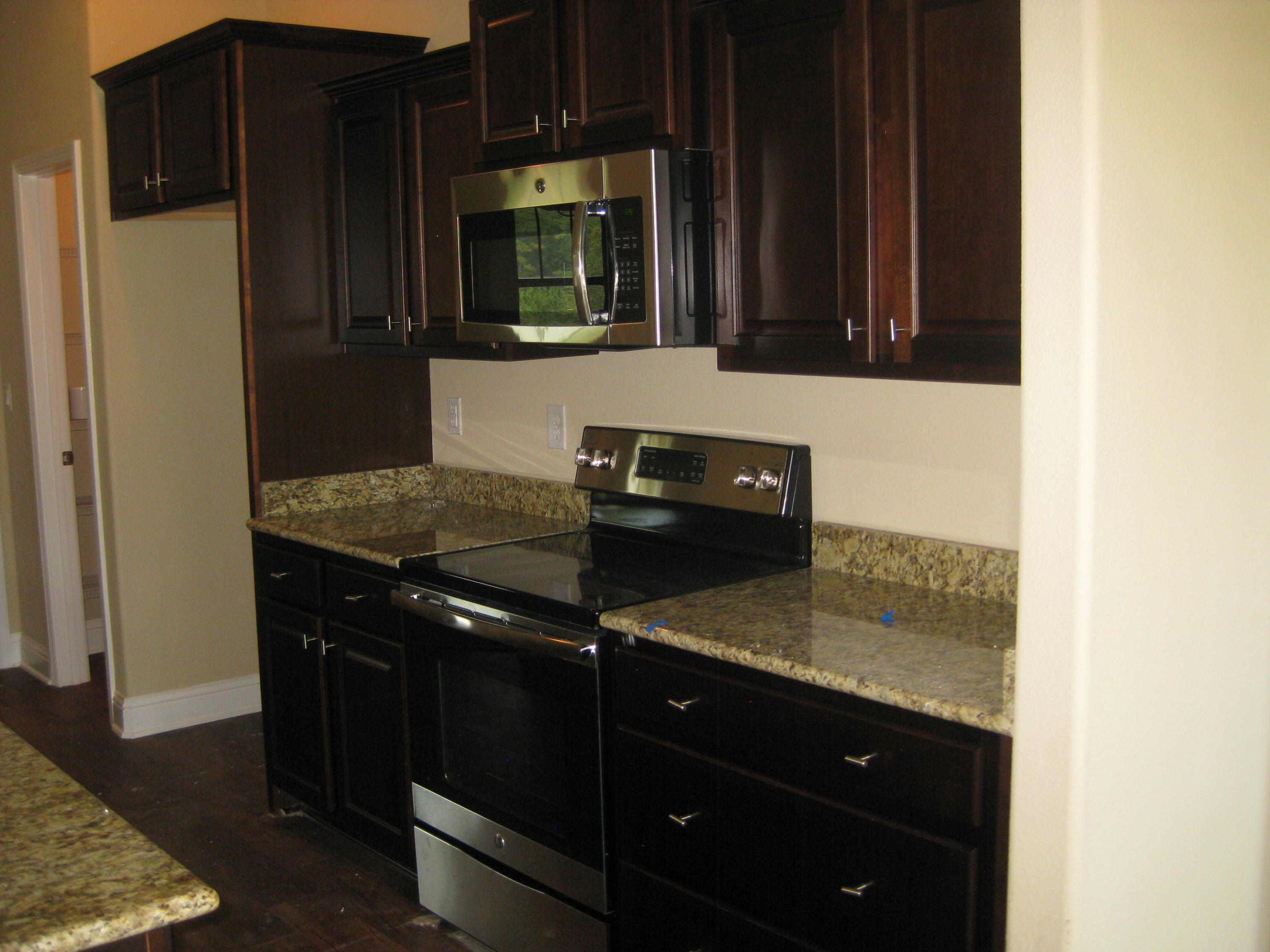 BROOKE ESTATES PH III - Residential