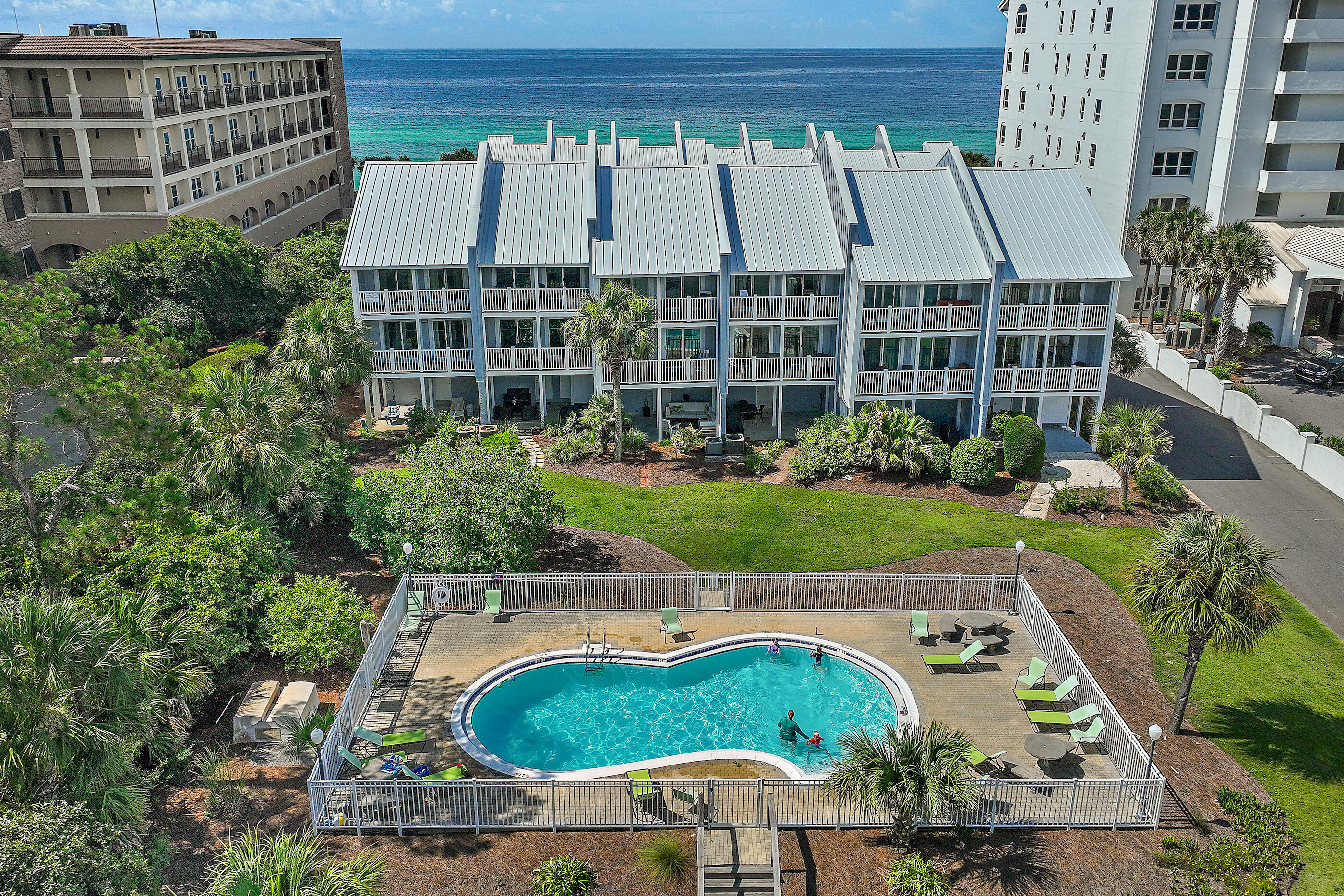 SEA BLUFF CONDO PH 2 - Residential