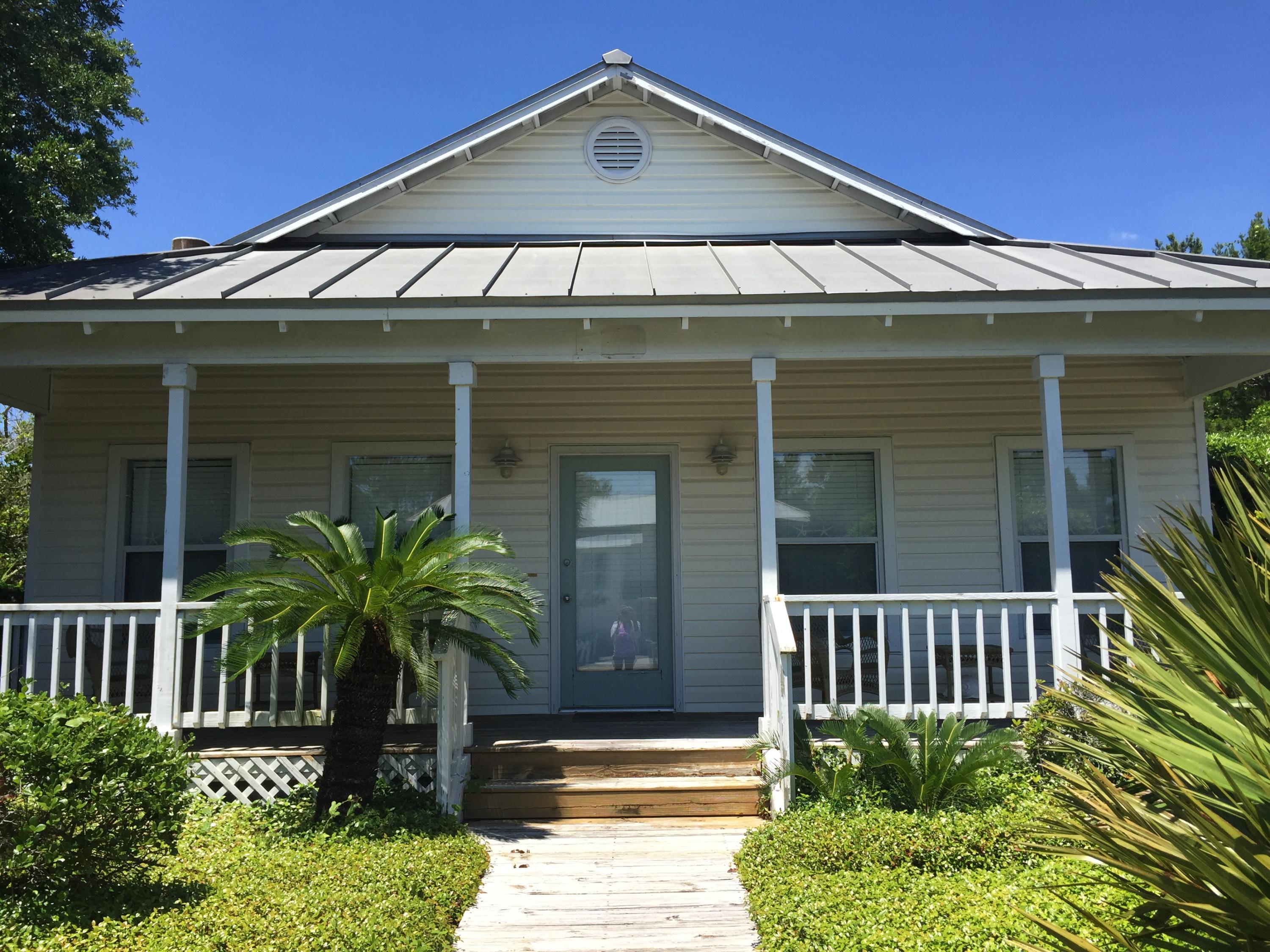 CRYSTAL BEACH COTTAGES - Residential