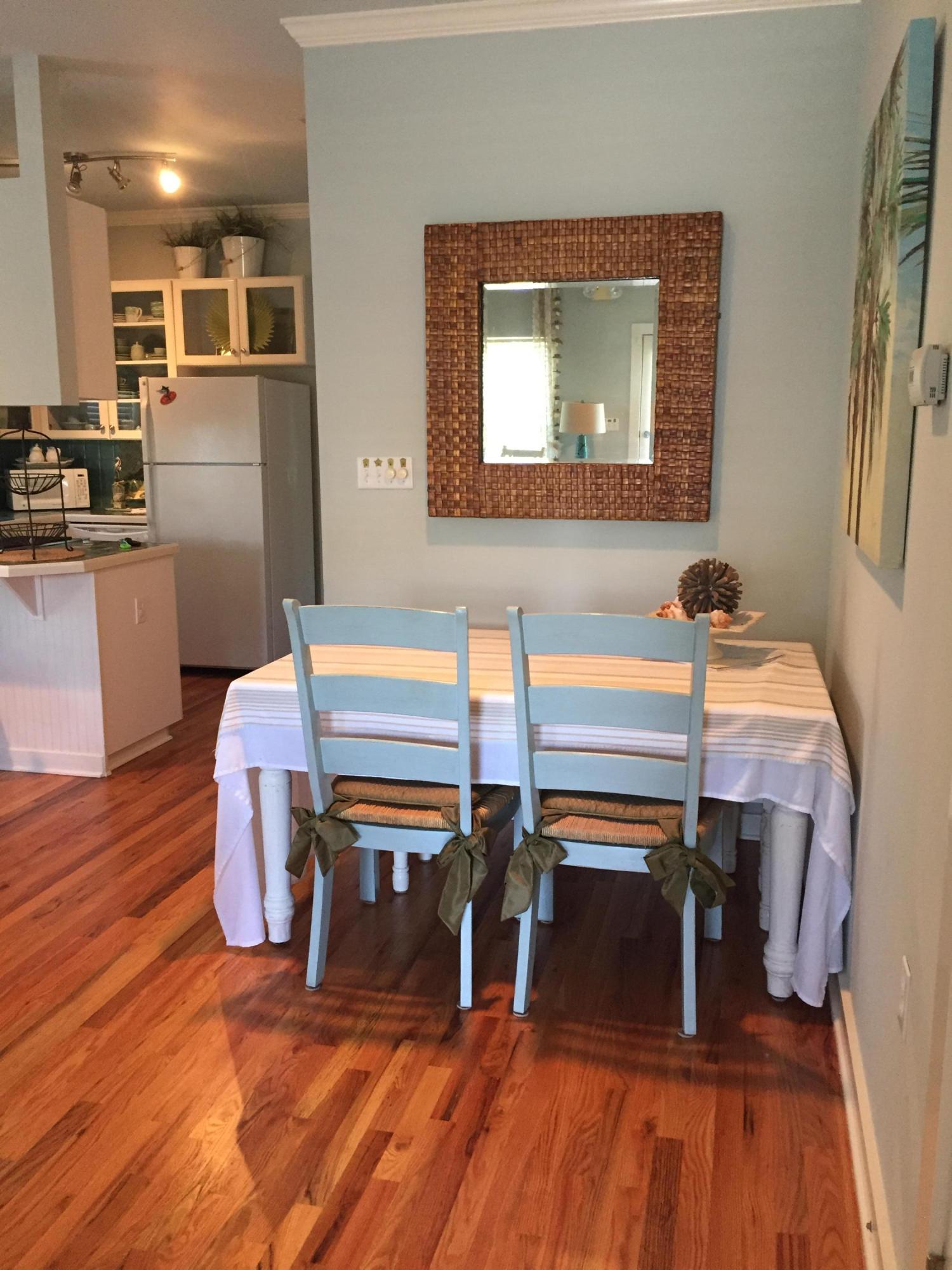 CRYSTAL BEACH COTTAGES - Residential