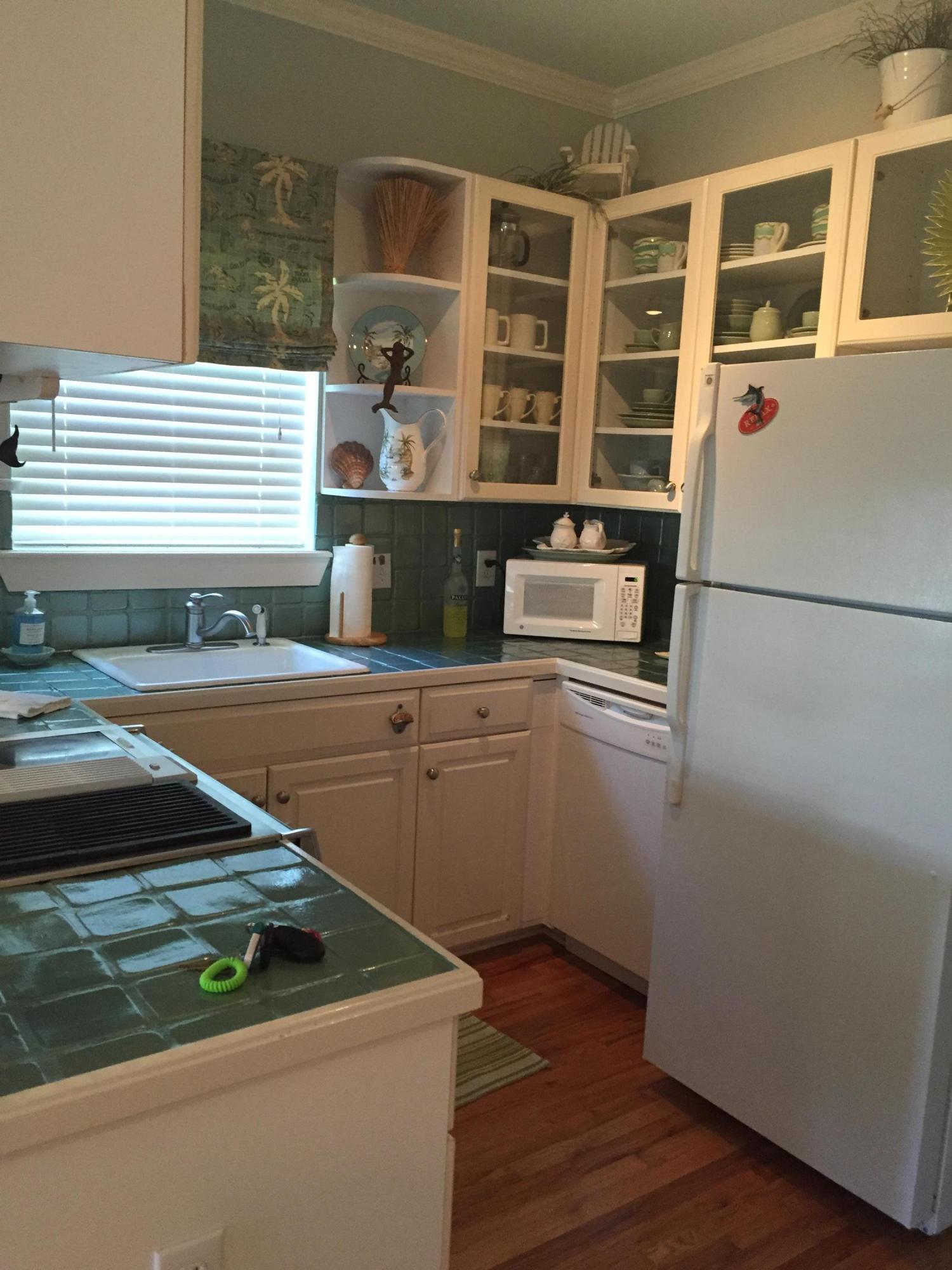 CRYSTAL BEACH COTTAGES - Residential