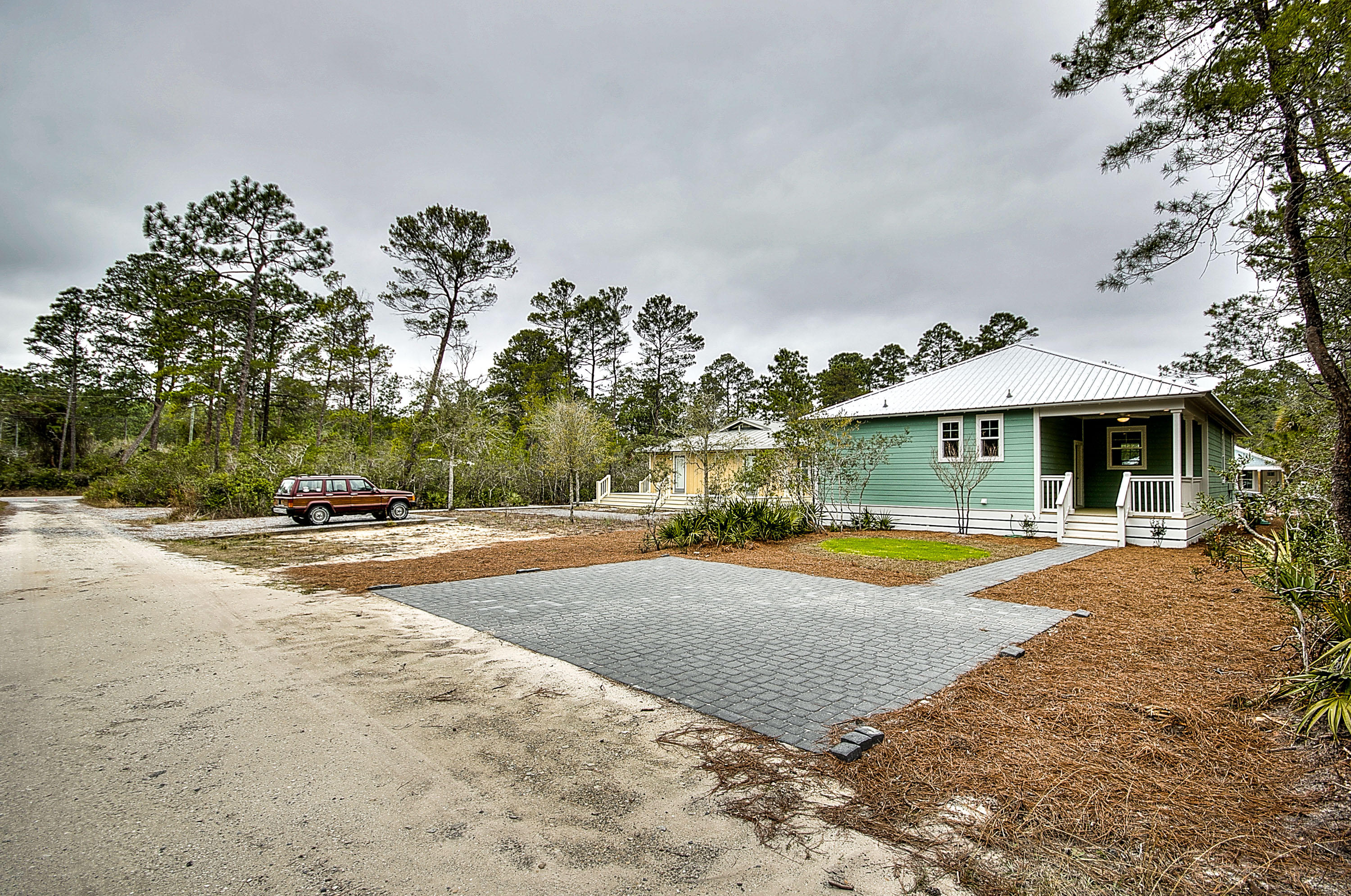 GRAYTON BAYOU - Residential