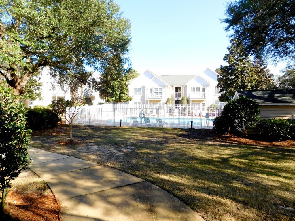 THE OAKS AT NICEVILLE - Residential