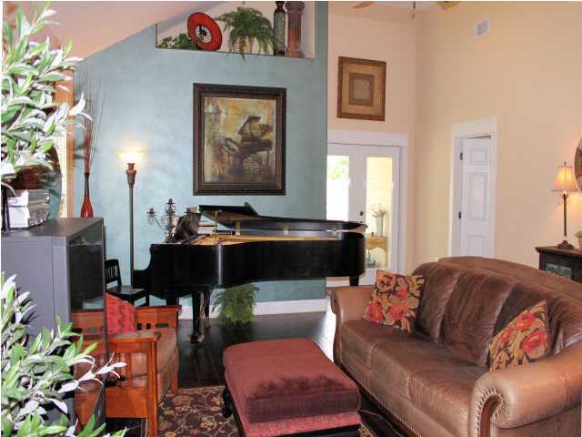 PINECREST ADDN - Residential