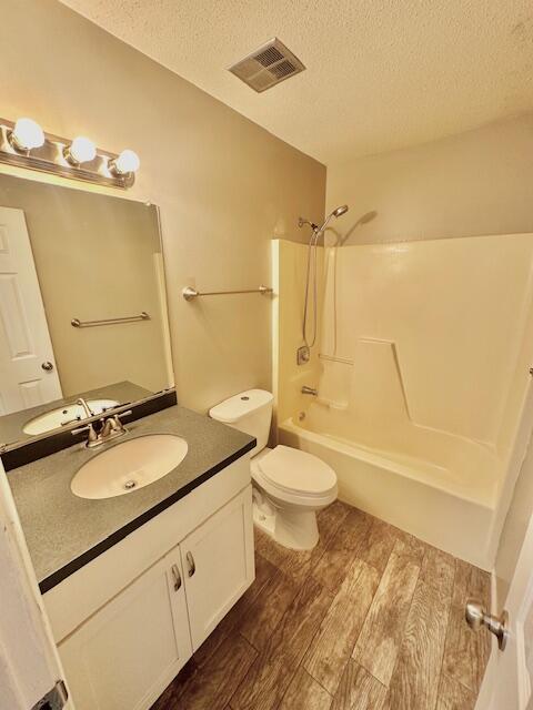 BROWNSVILLE STATION 3 - Residential Lease