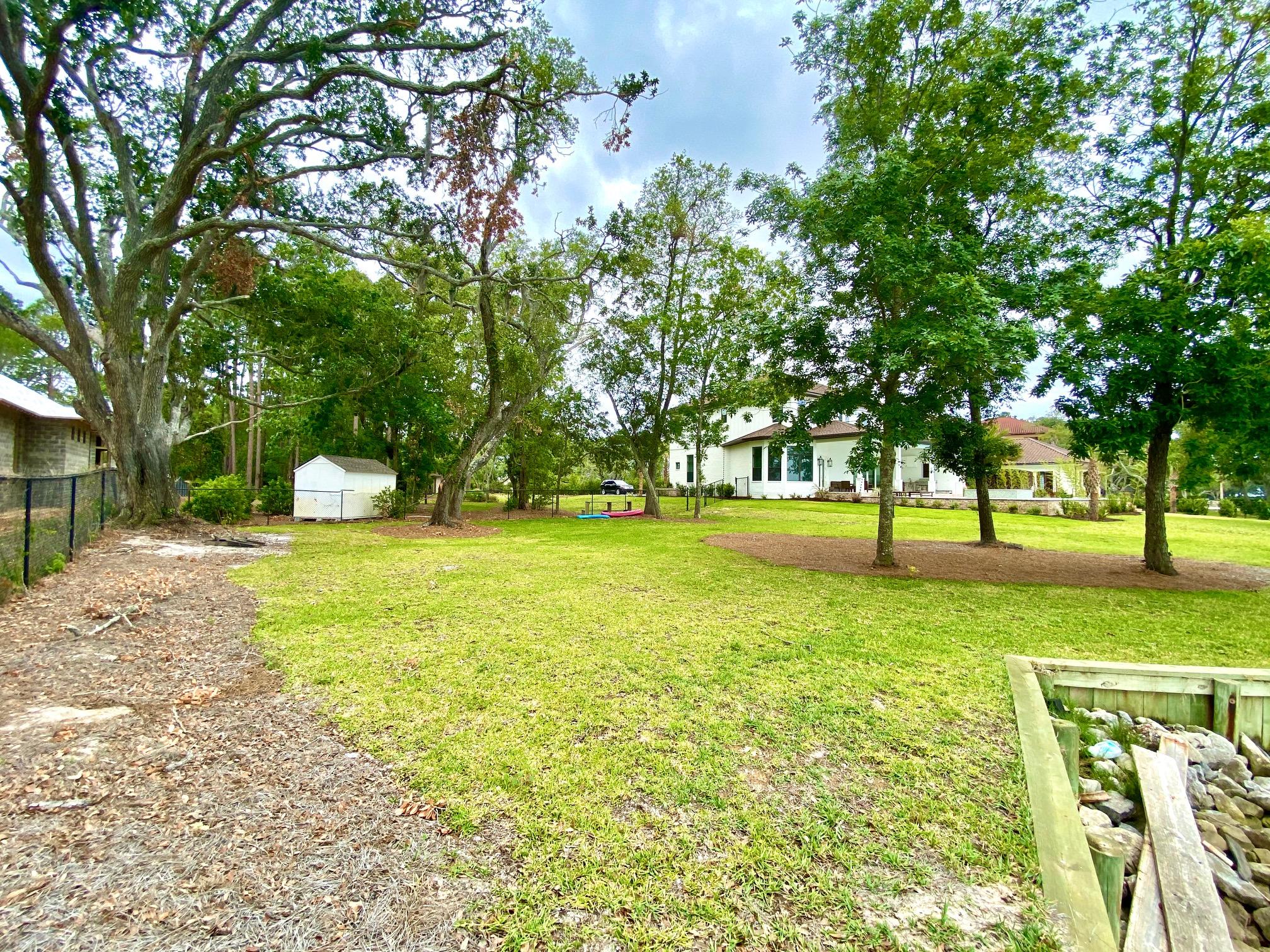 DRIFTWOOD ESTATES - Land