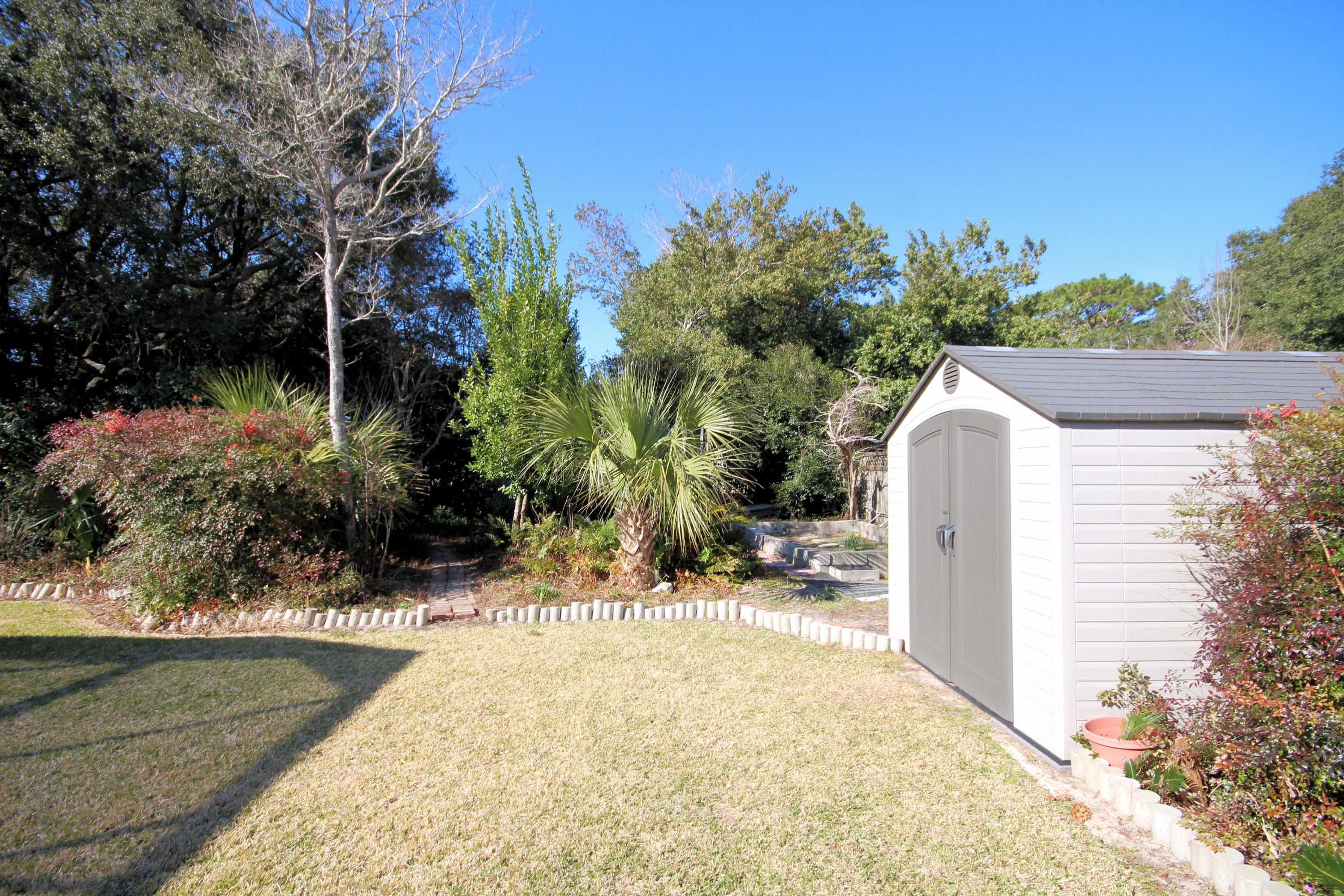 BAYOU POQUITO - Residential