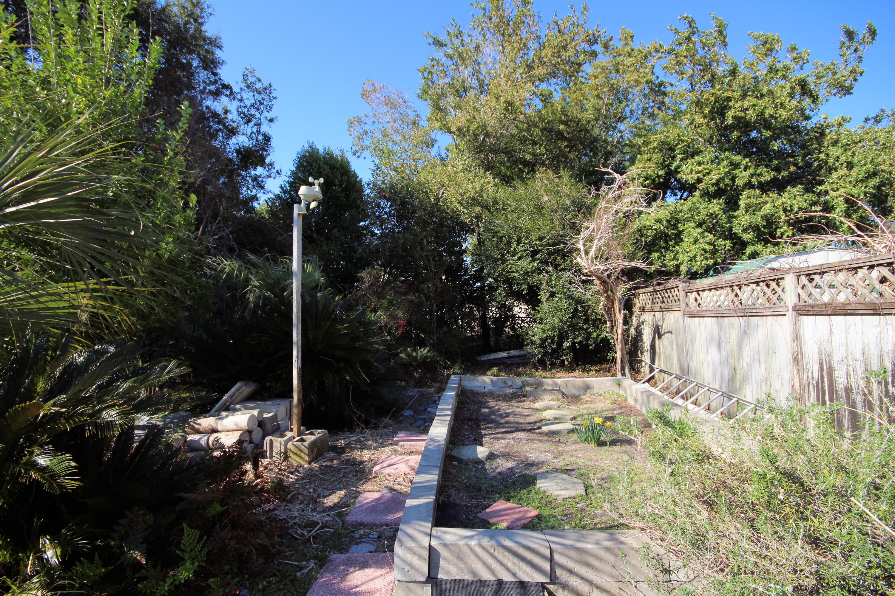 BAYOU POQUITO - Residential