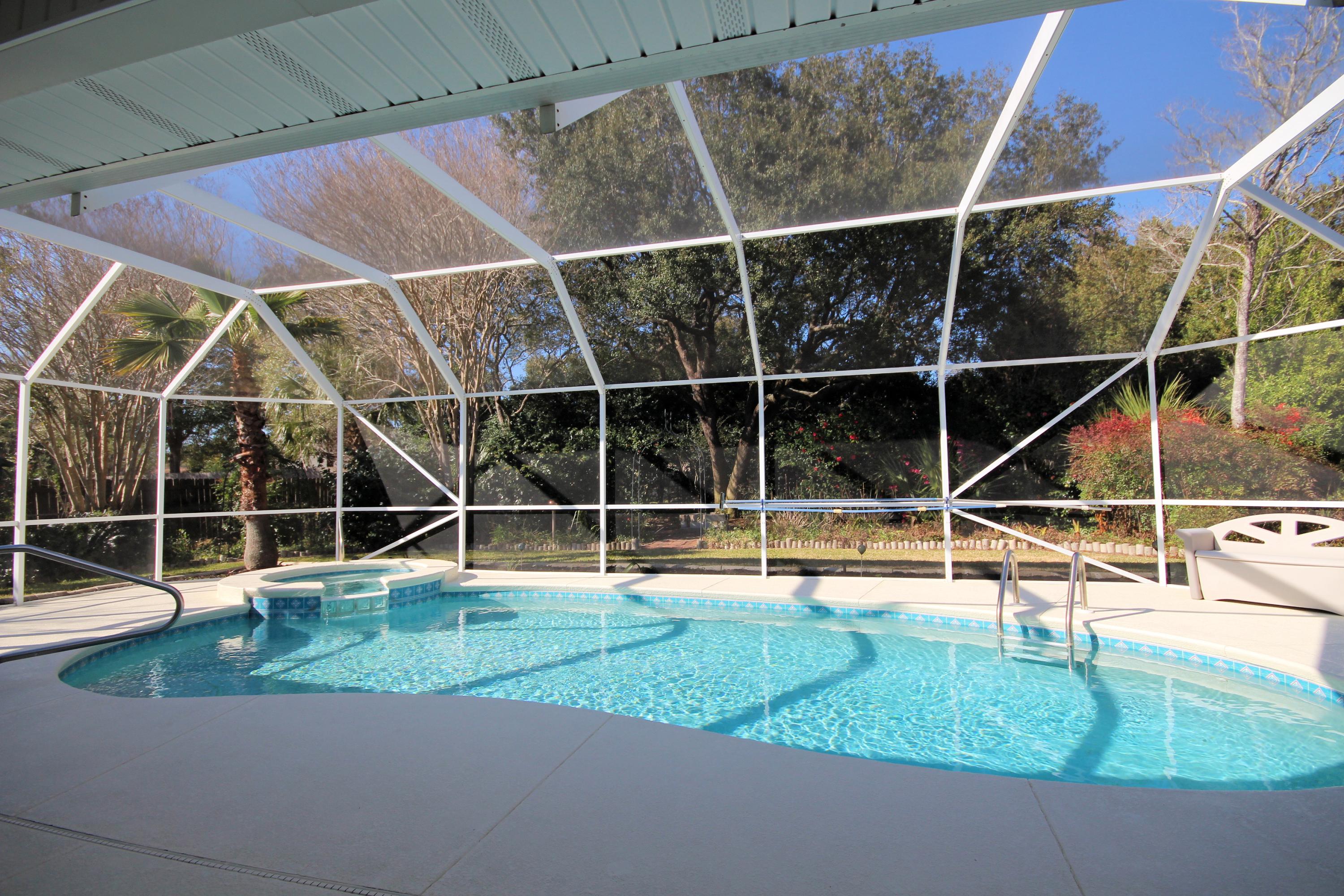 BAYOU POQUITO - Residential