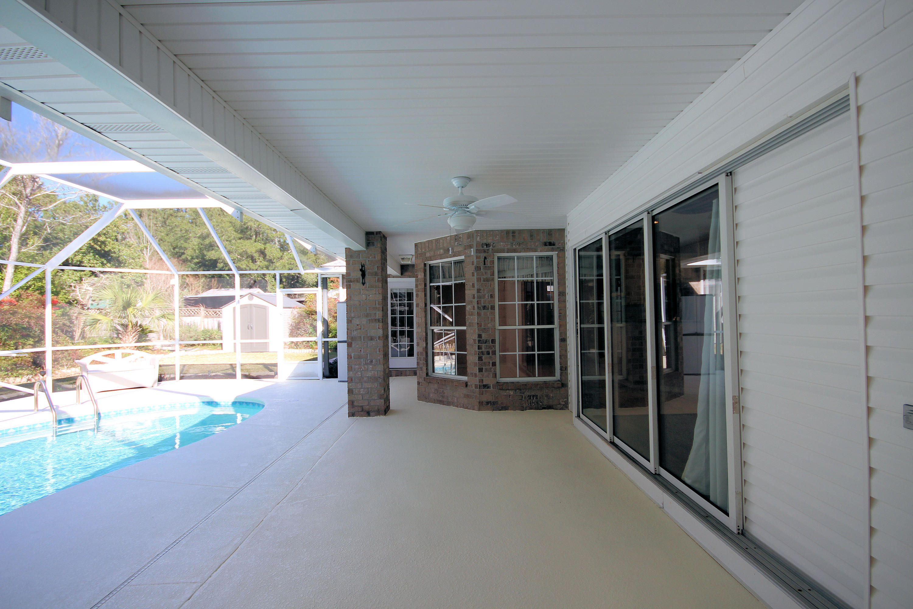 BAYOU POQUITO - Residential