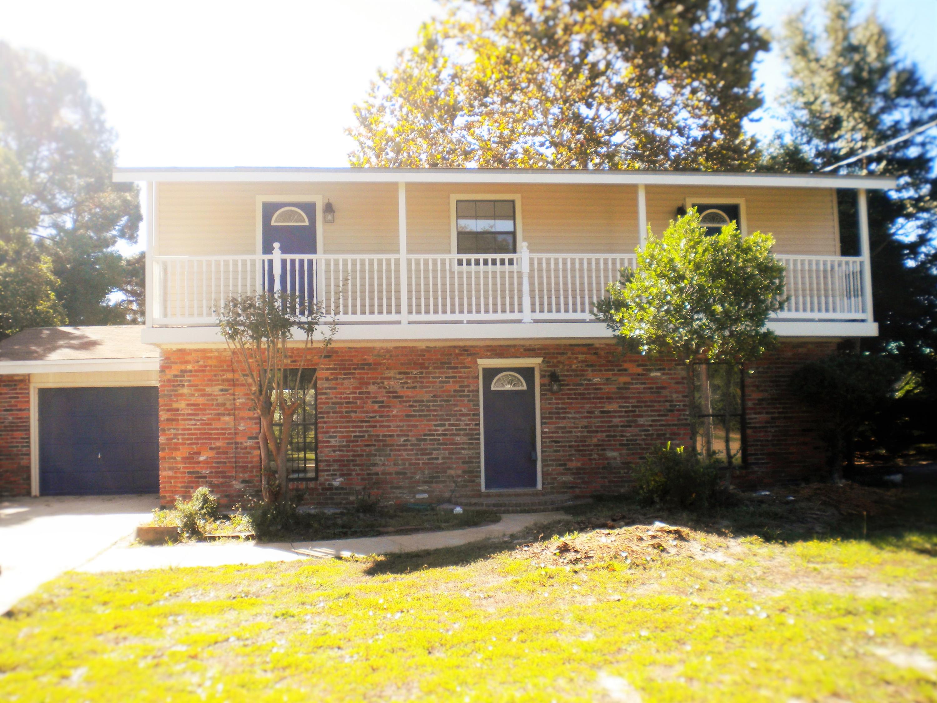 **SELLER FINANCING AVAILABLE** Beautiful 2 story home close to everything Fort Walton Beach has to offer. With 4 bedroom and 2.5 bathrooms, this place will easily fit your family's needs. Well updated with all new flooring throughout, new kitchen including cabinets, beautiful granite and stainless steel appliances. There is ample storage space, updated bathrooms and fresh paint and fixtures throughout. Motivated seller will provide a Home Warranty.