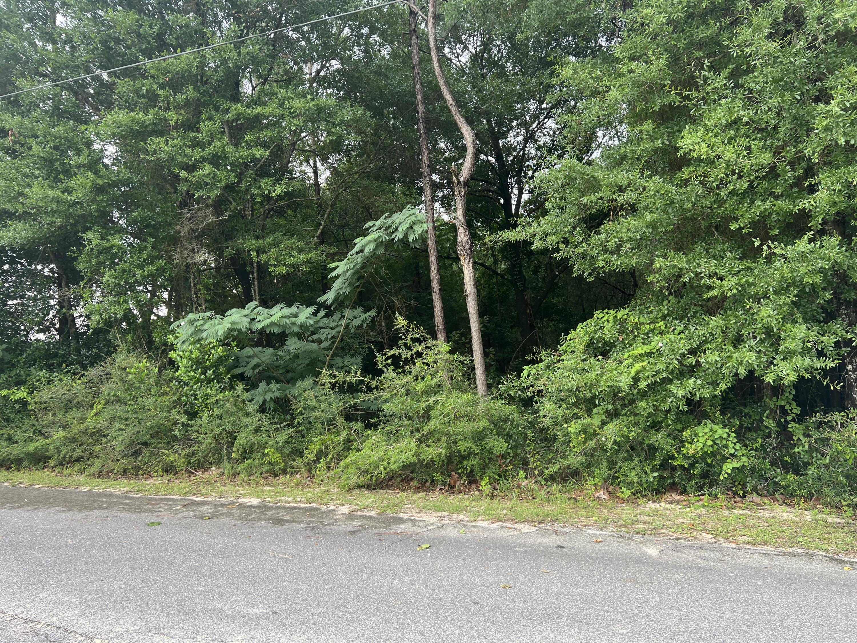 WHISPERING LAKES ESTATES - Land