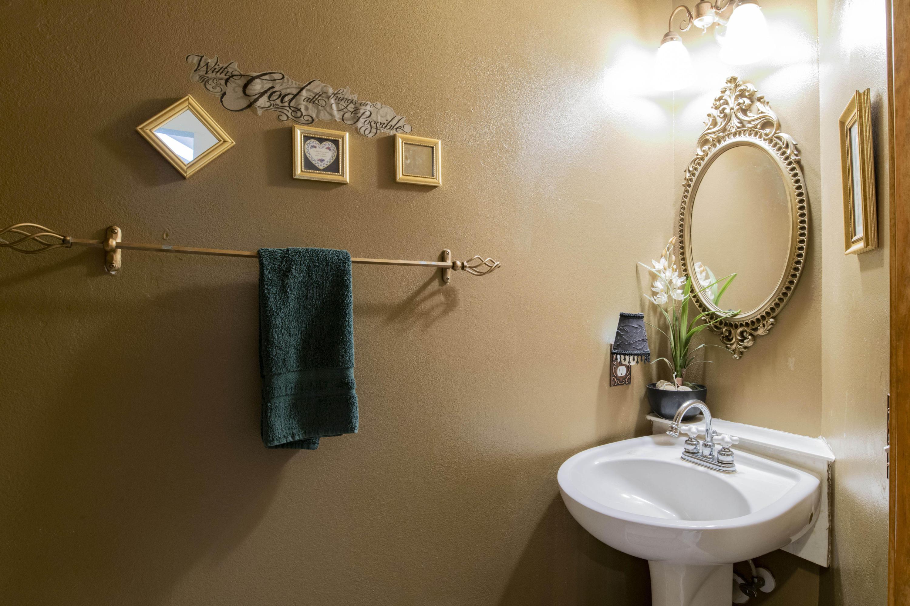 HOLLEY BY THE SEA - Residential