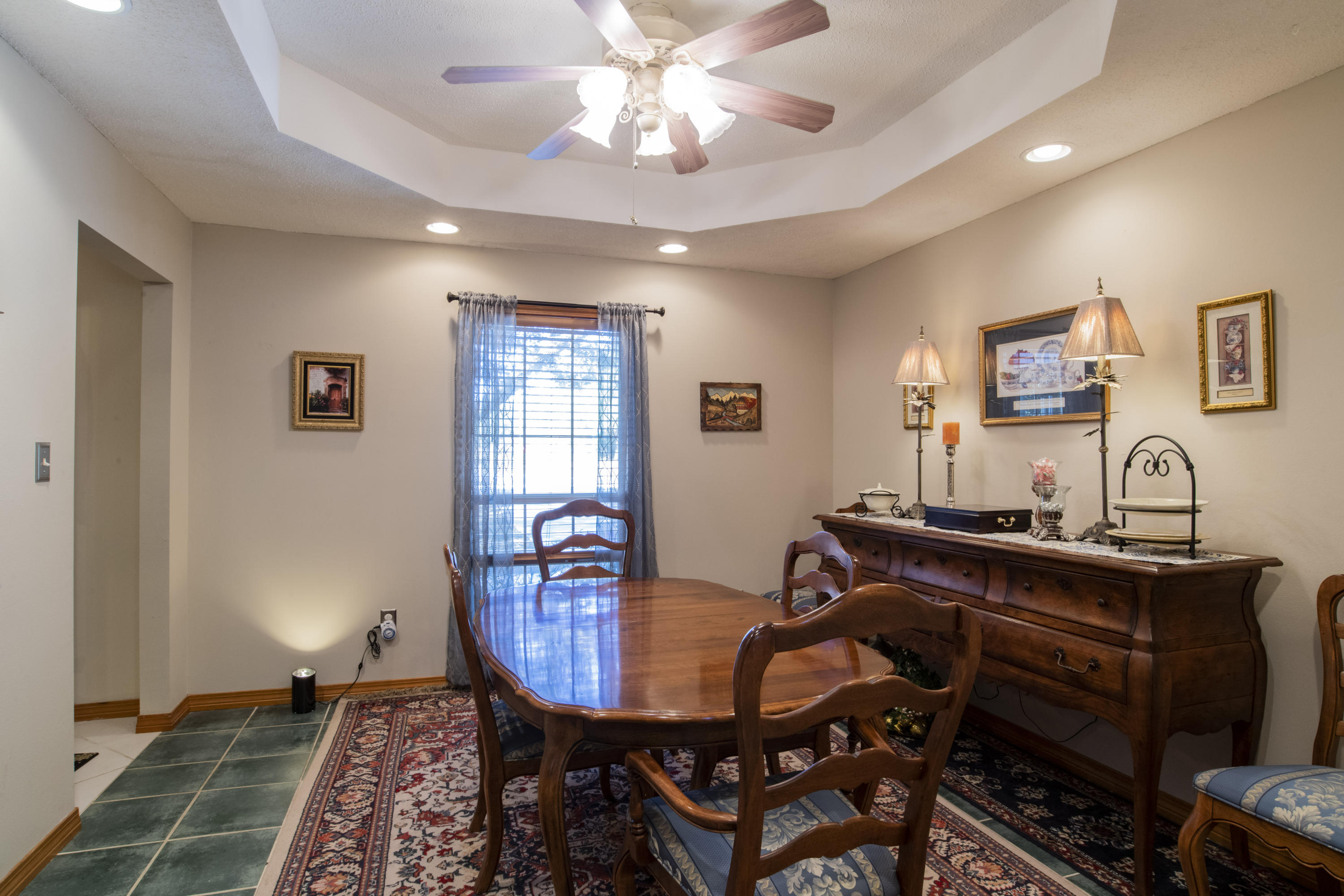 HOLLEY BY THE SEA - Residential