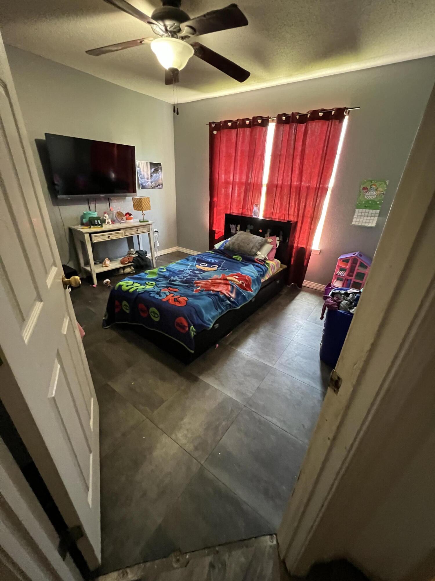 HILLTOP ACRES - Residential