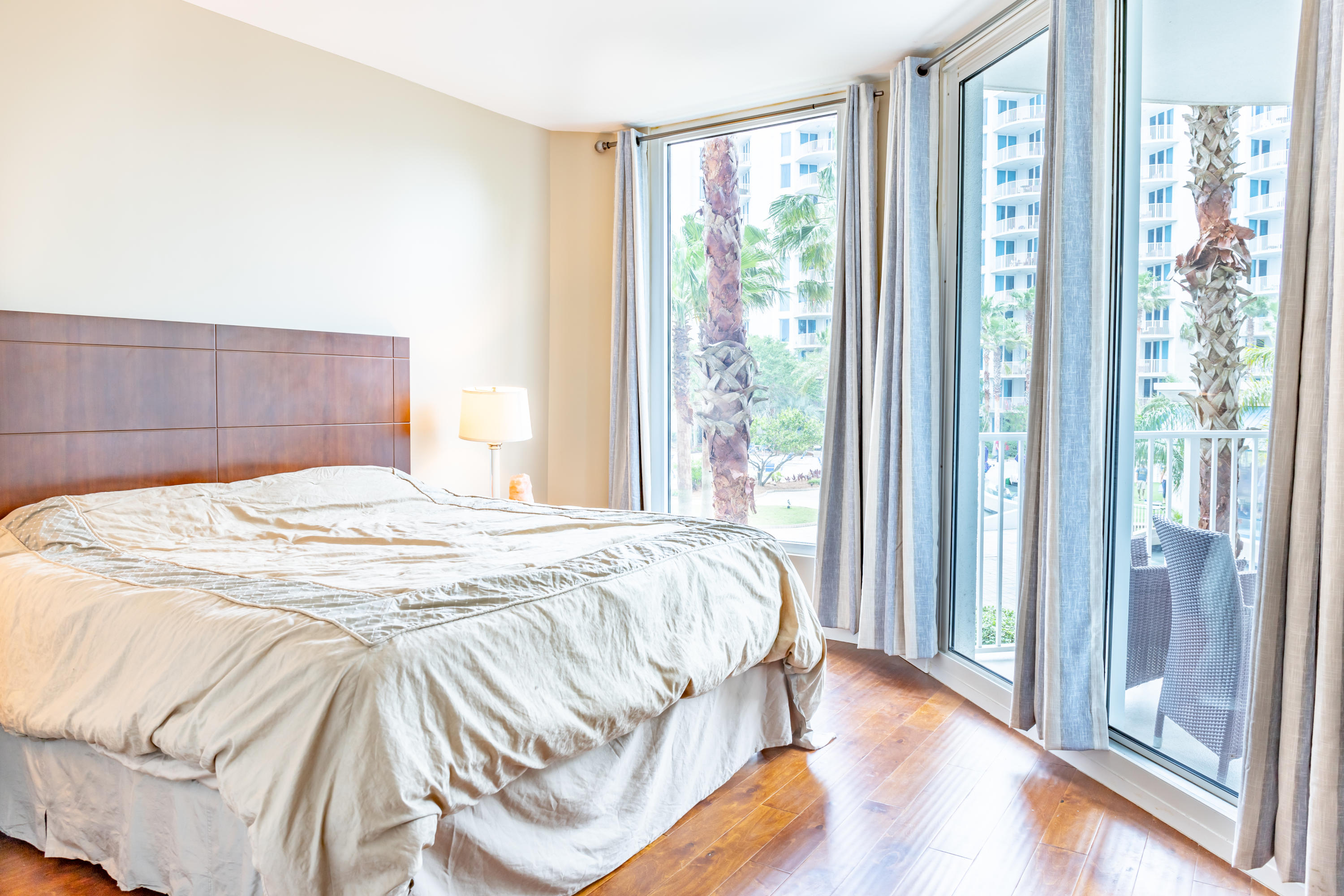 THE PALMS OF DESTIN - Residential