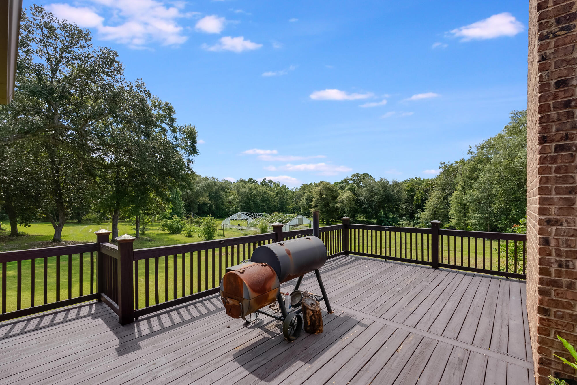 LAUREL HILL - Residential