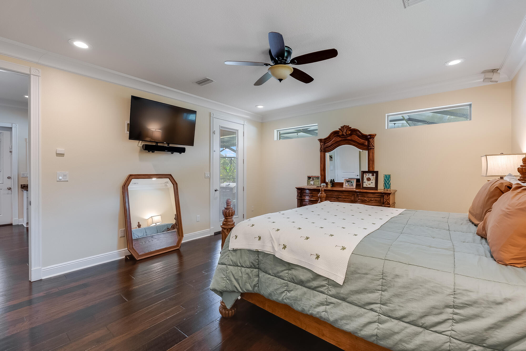 LAUREL HILL - Residential