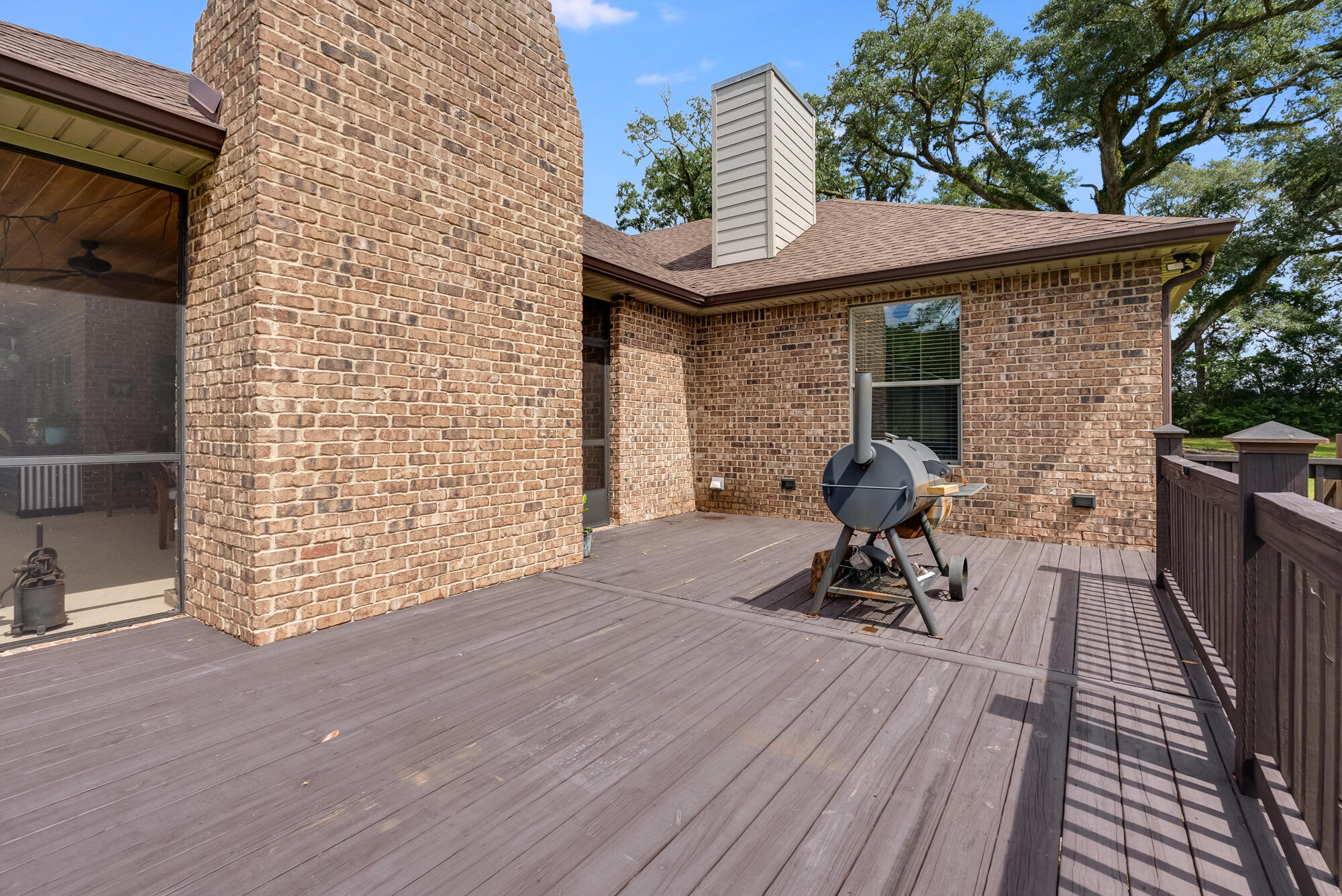 LAUREL HILL - Residential