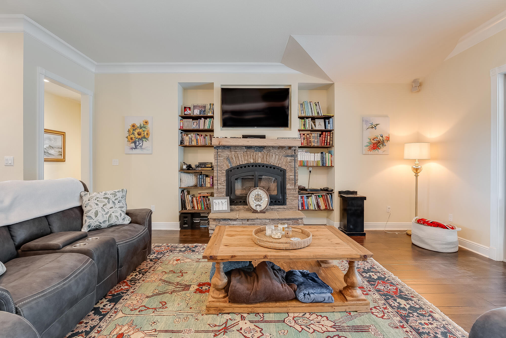 LAUREL HILL - Residential