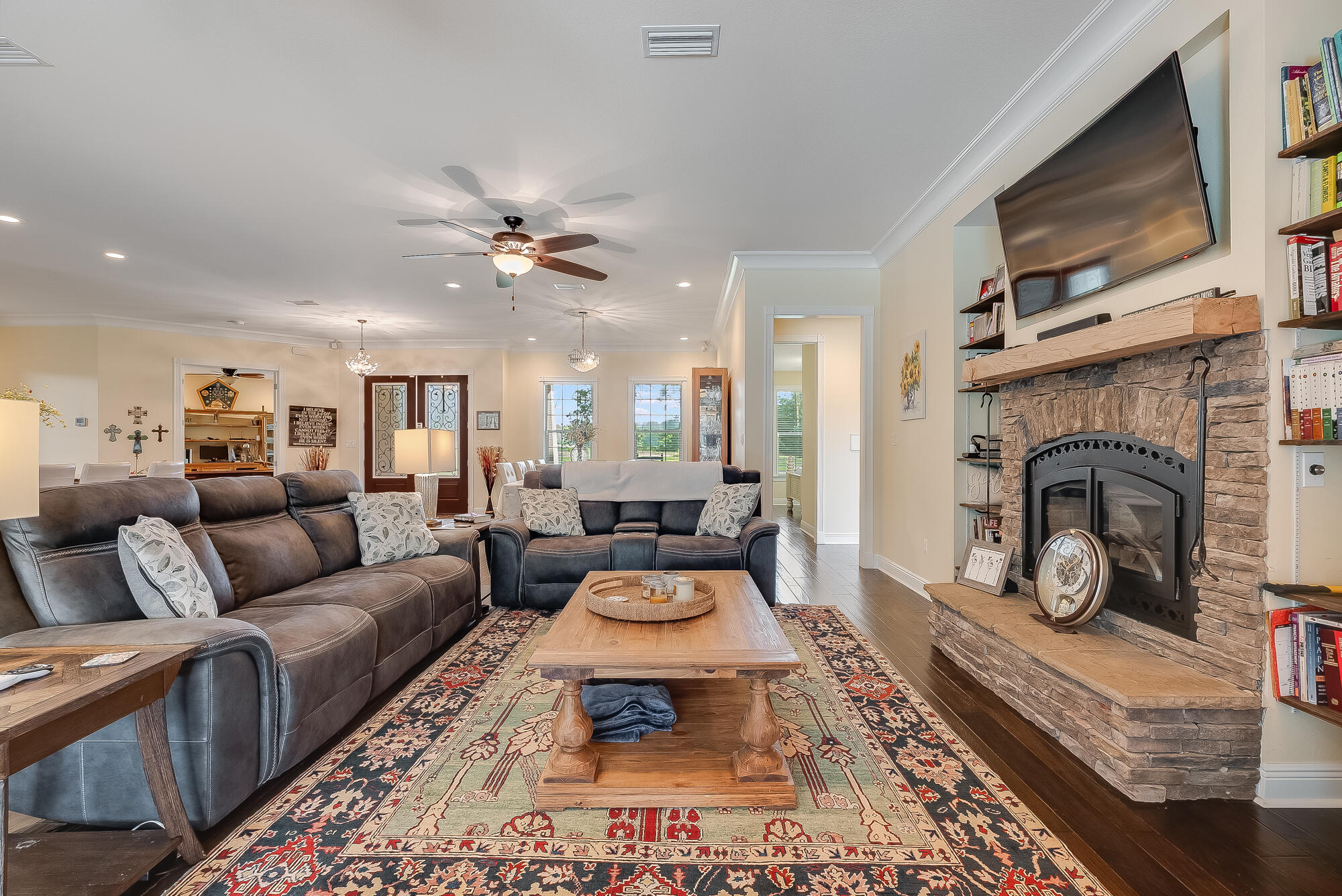 LAUREL HILL - Residential