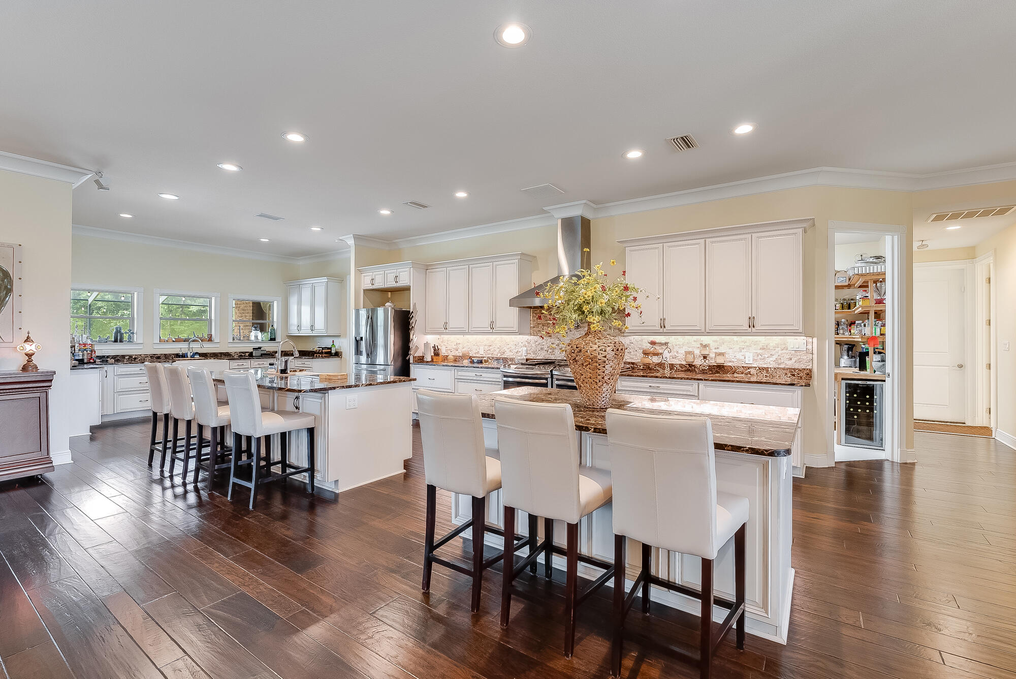 LAUREL HILL - Residential