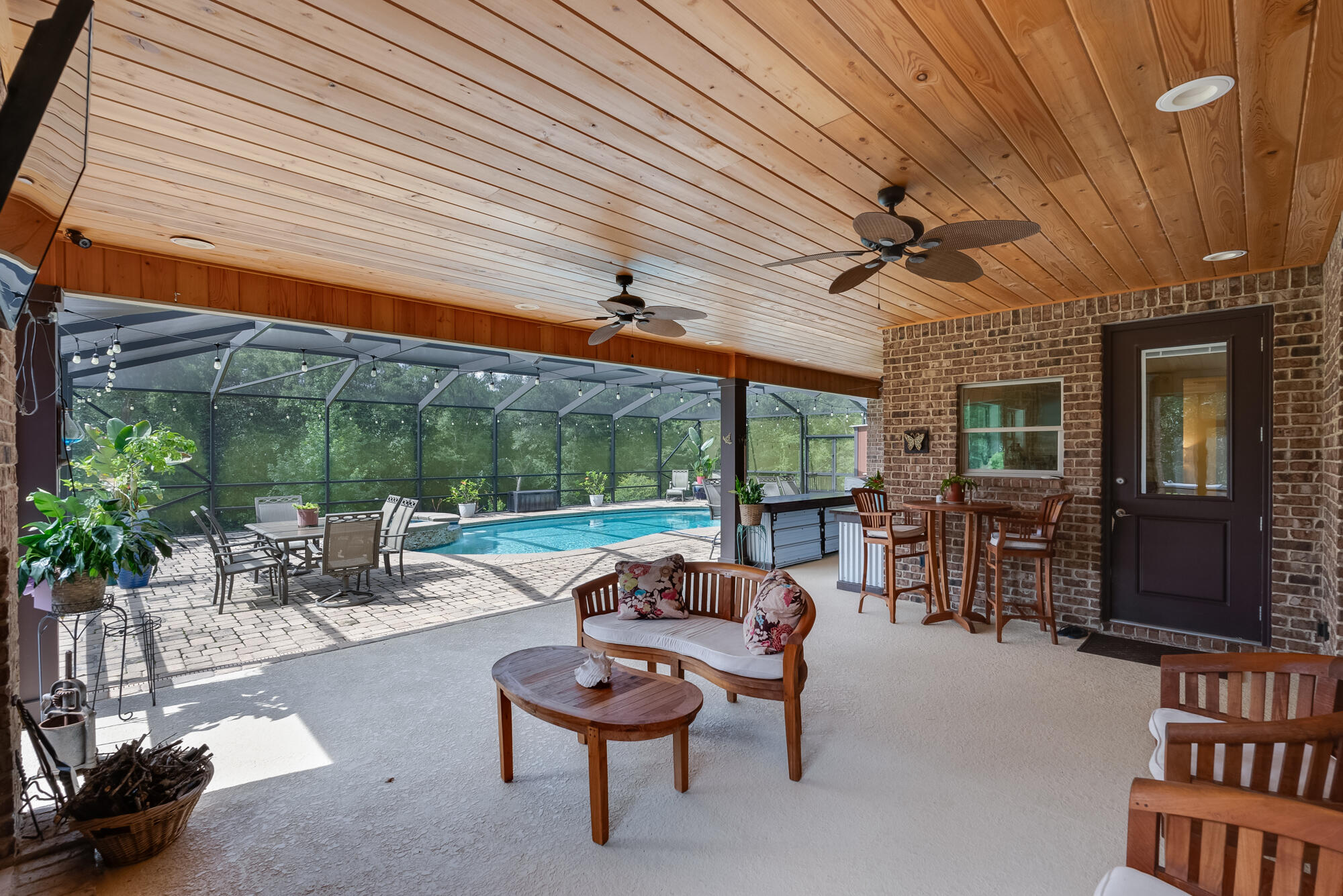 LAUREL HILL - Residential