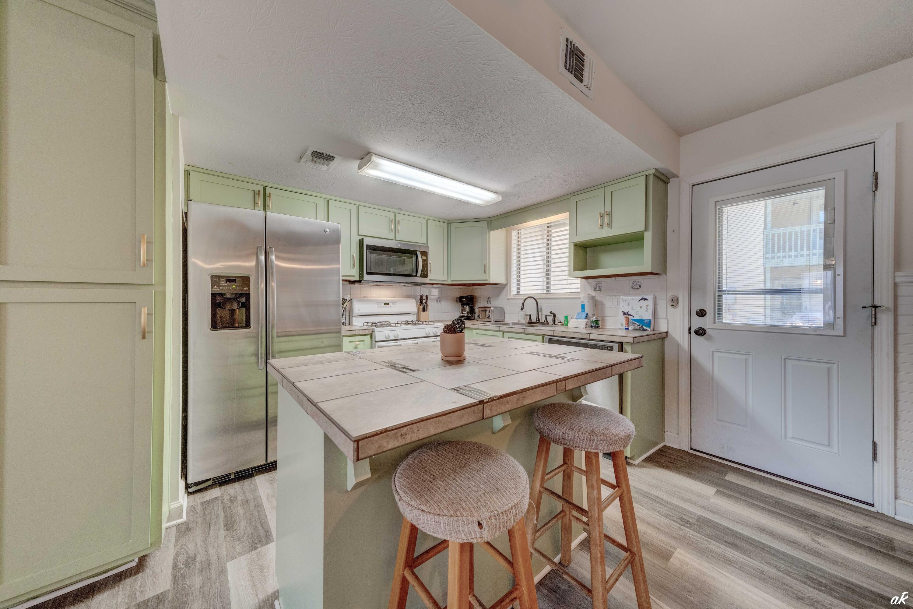 GULF HIGHLAND BEACH RESORT UNREC - Residential