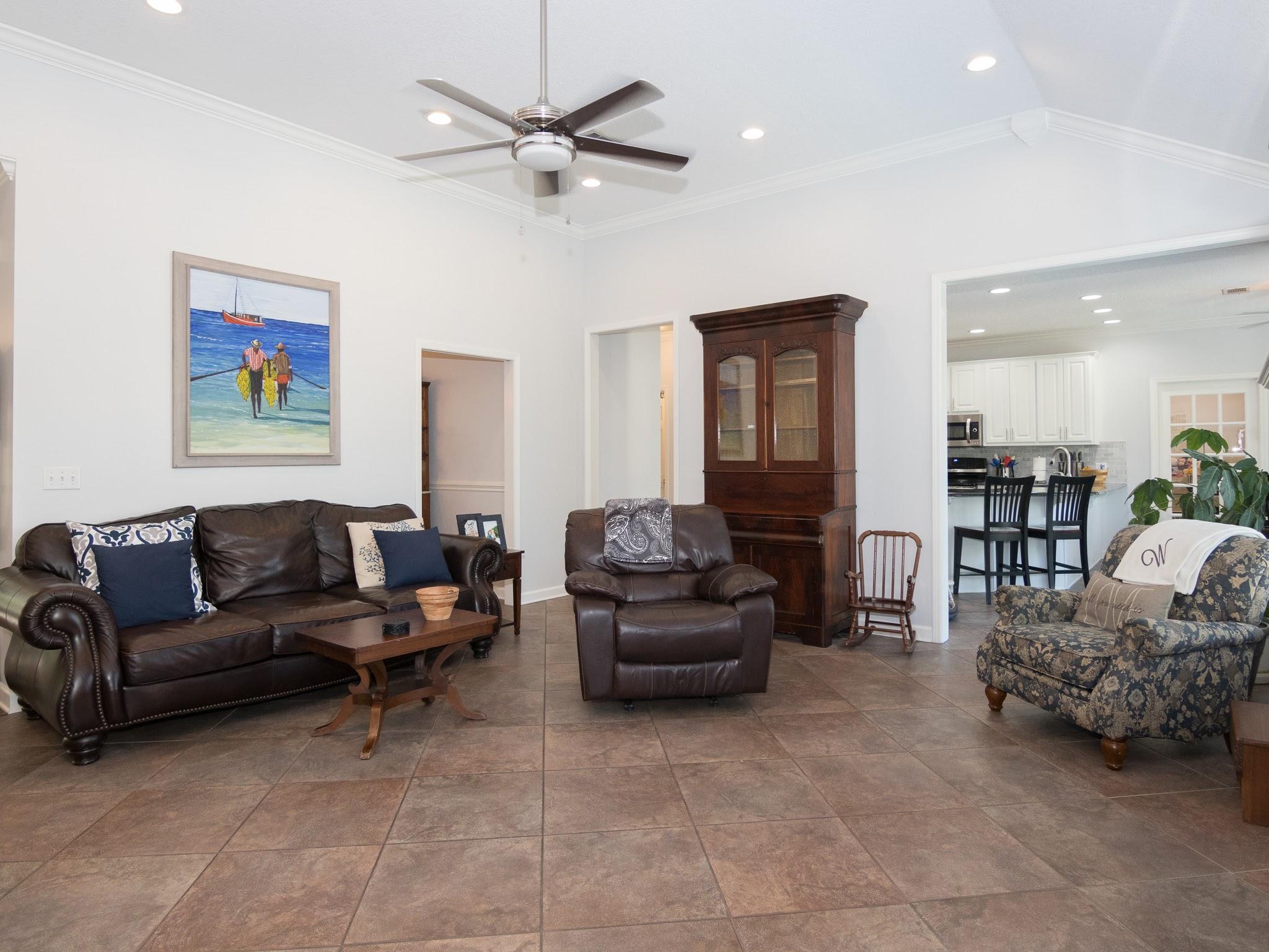 ROCKY BAYOU COUNTRY CLUB ESTATES 9 - Residential