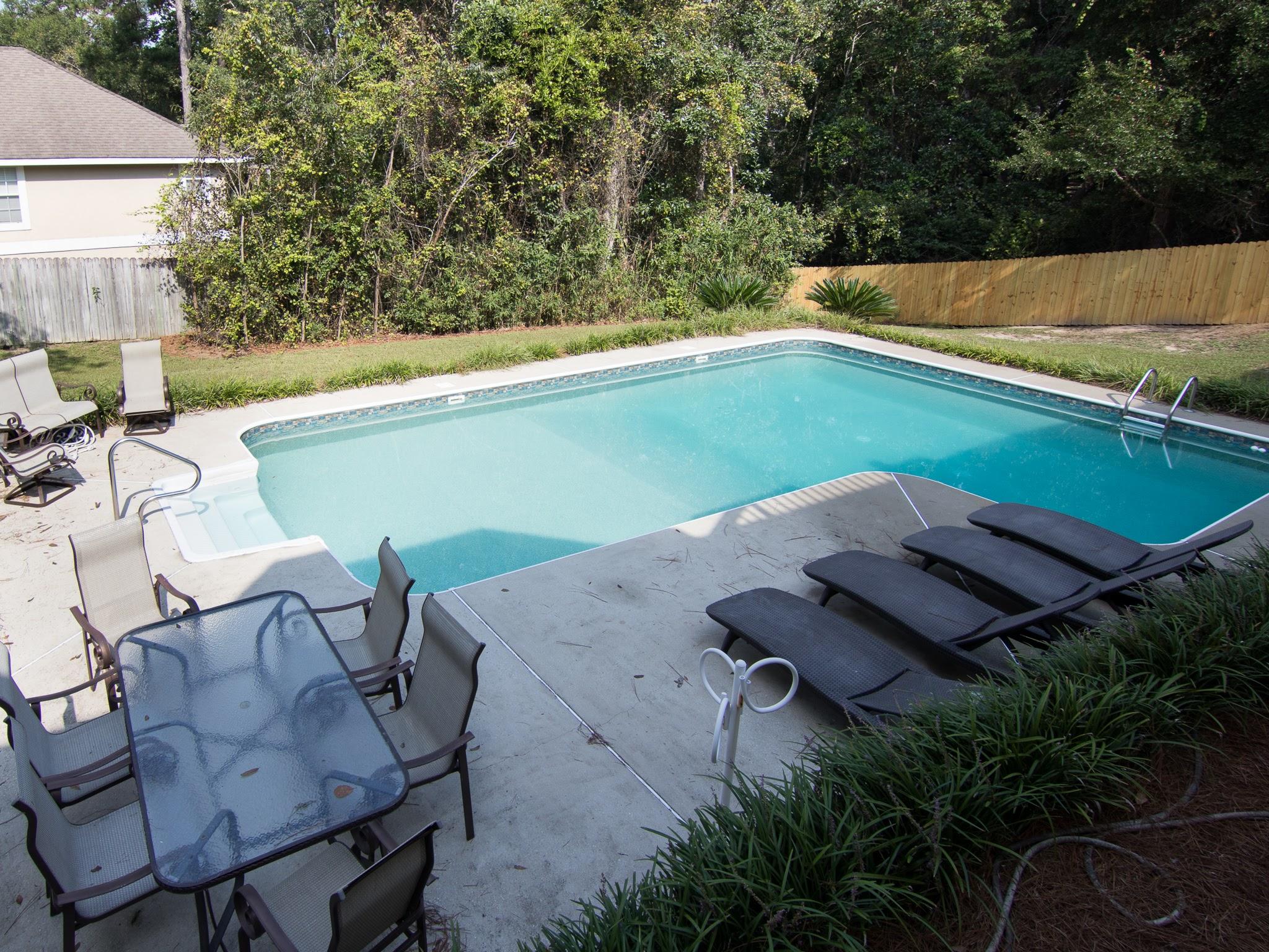 ROCKY BAYOU COUNTRY CLUB ESTATES 9 - Residential