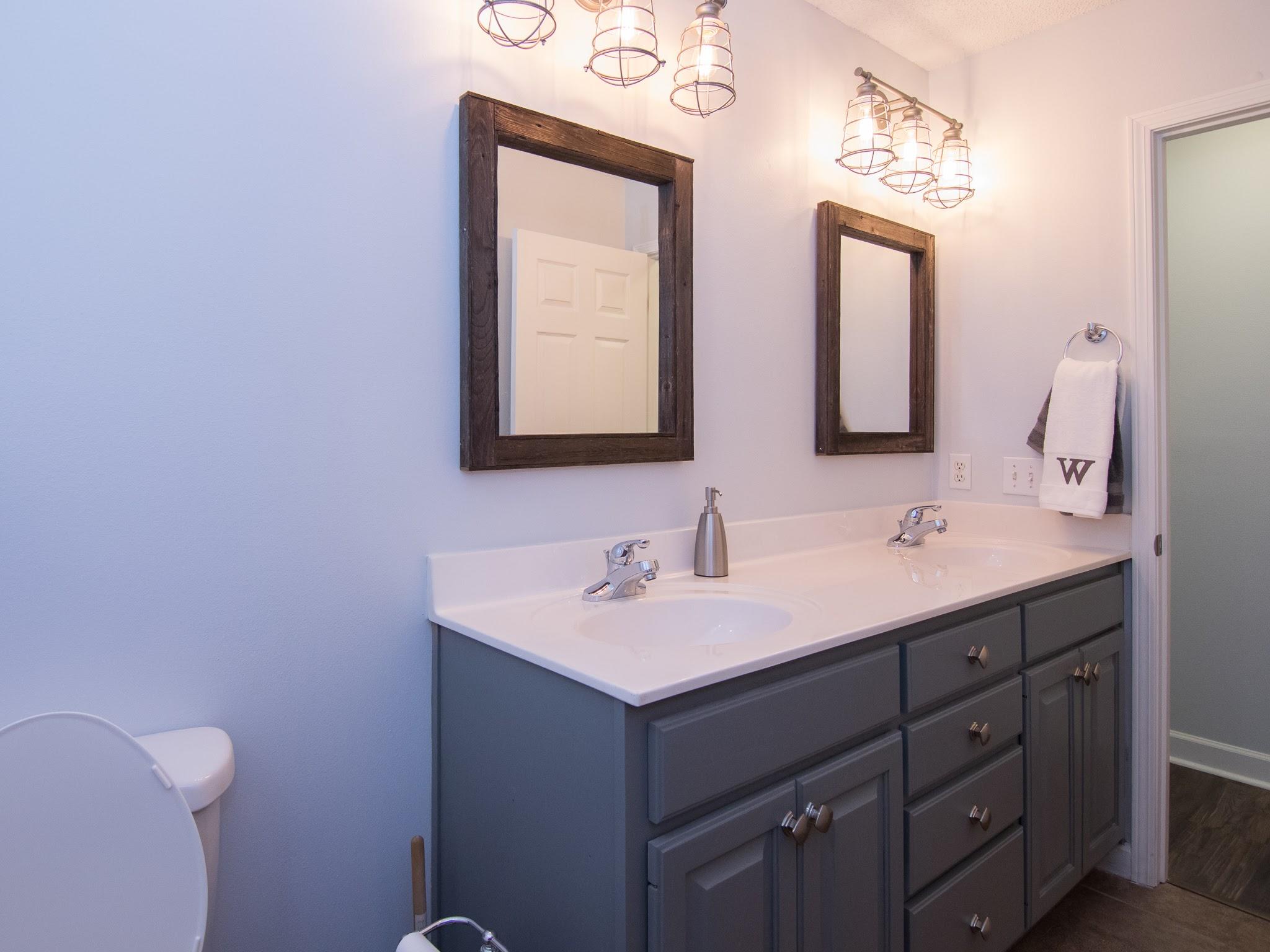 ROCKY BAYOU COUNTRY CLUB ESTATES 9 - Residential