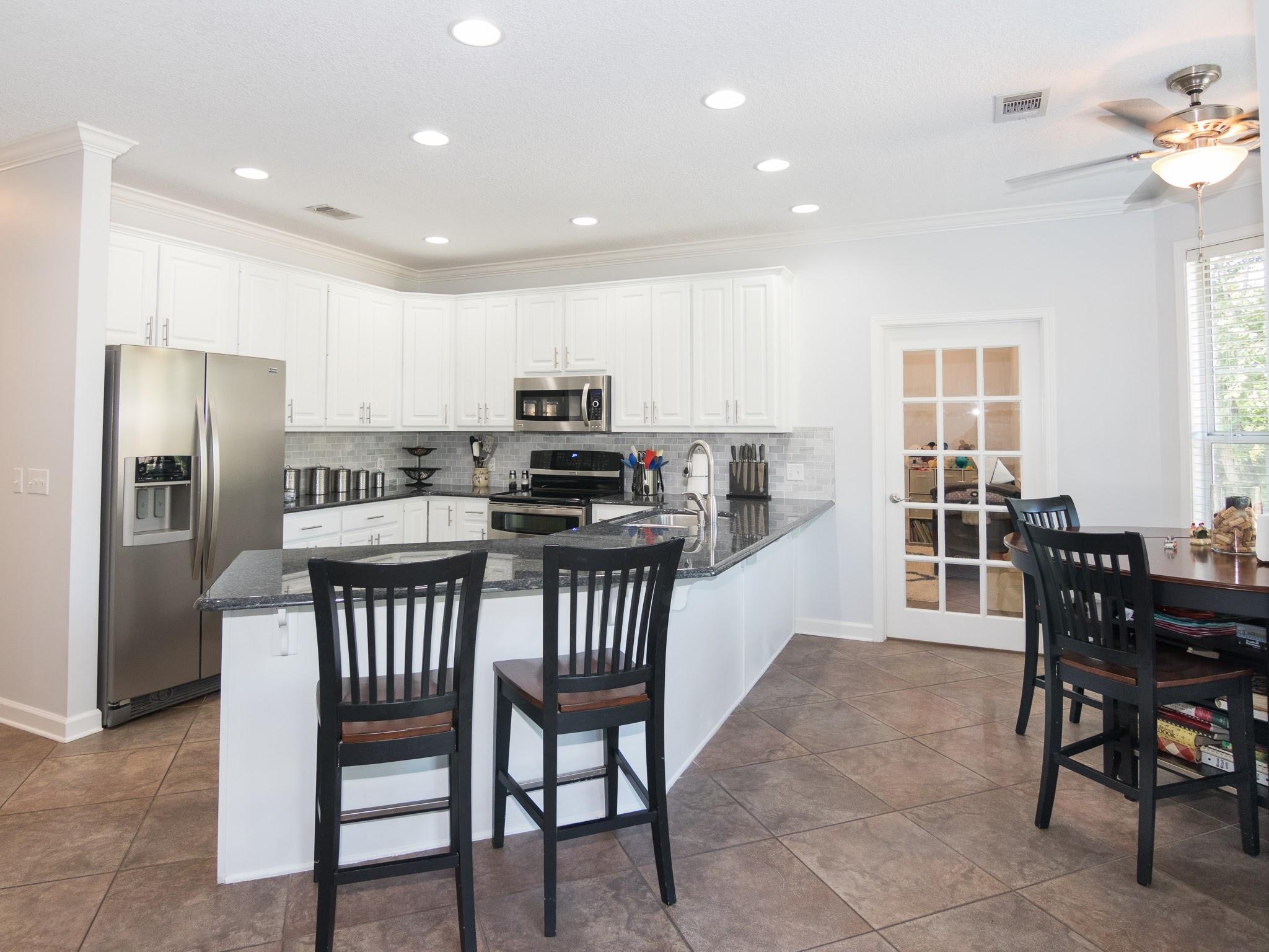 ROCKY BAYOU COUNTRY CLUB ESTATES 9 - Residential