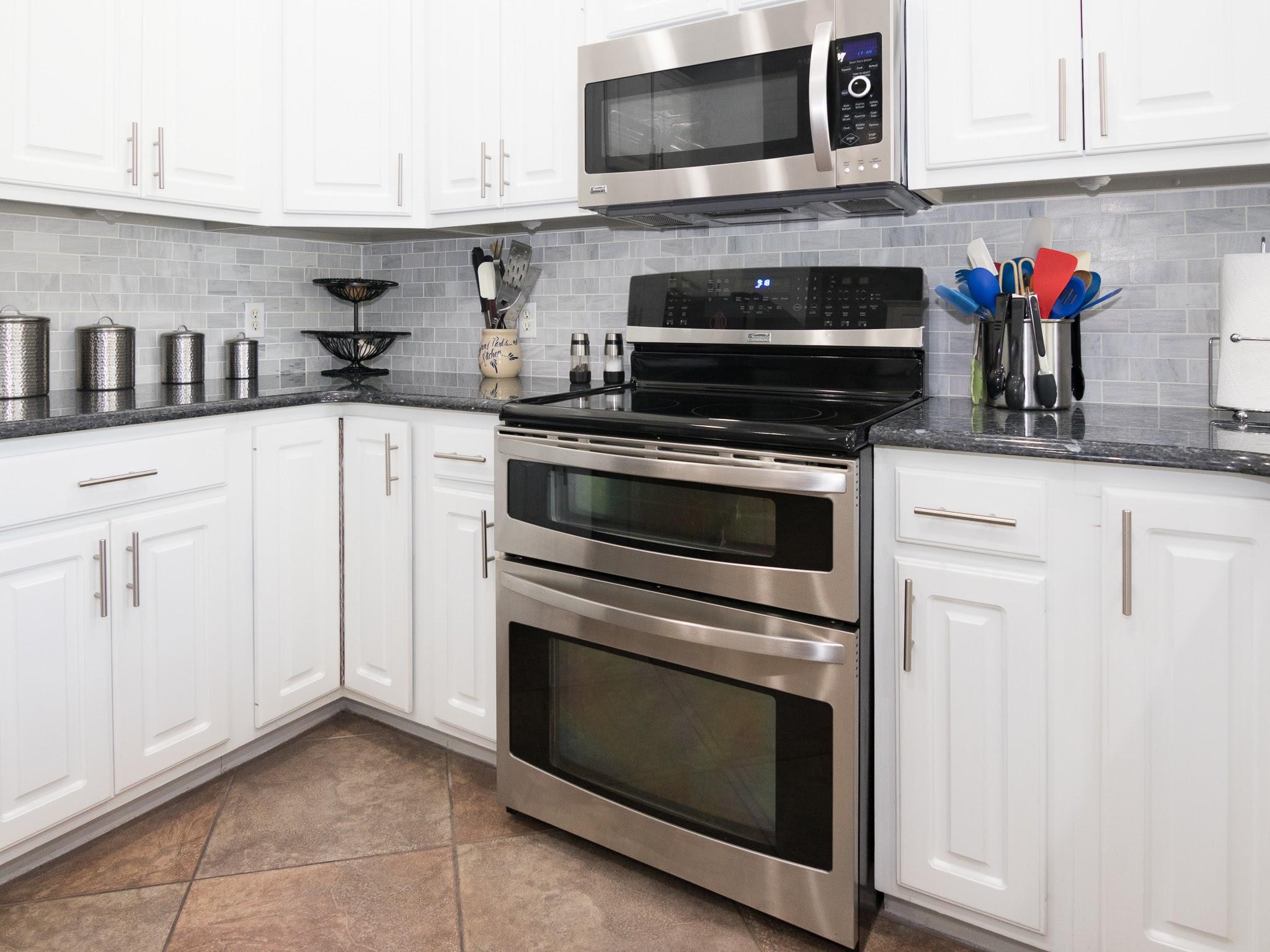 ROCKY BAYOU COUNTRY CLUB ESTATES 9 - Residential