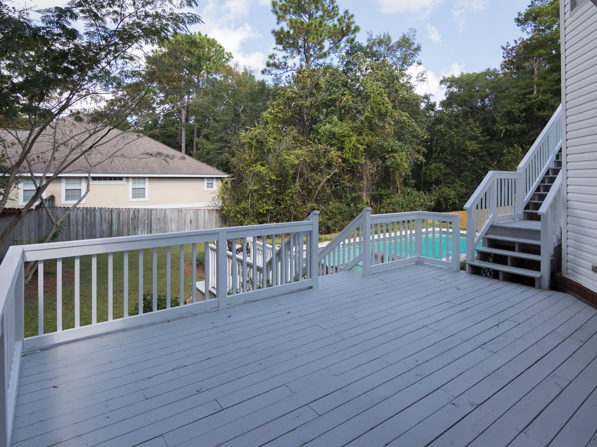 ROCKY BAYOU COUNTRY CLUB ESTATES 9 - Residential