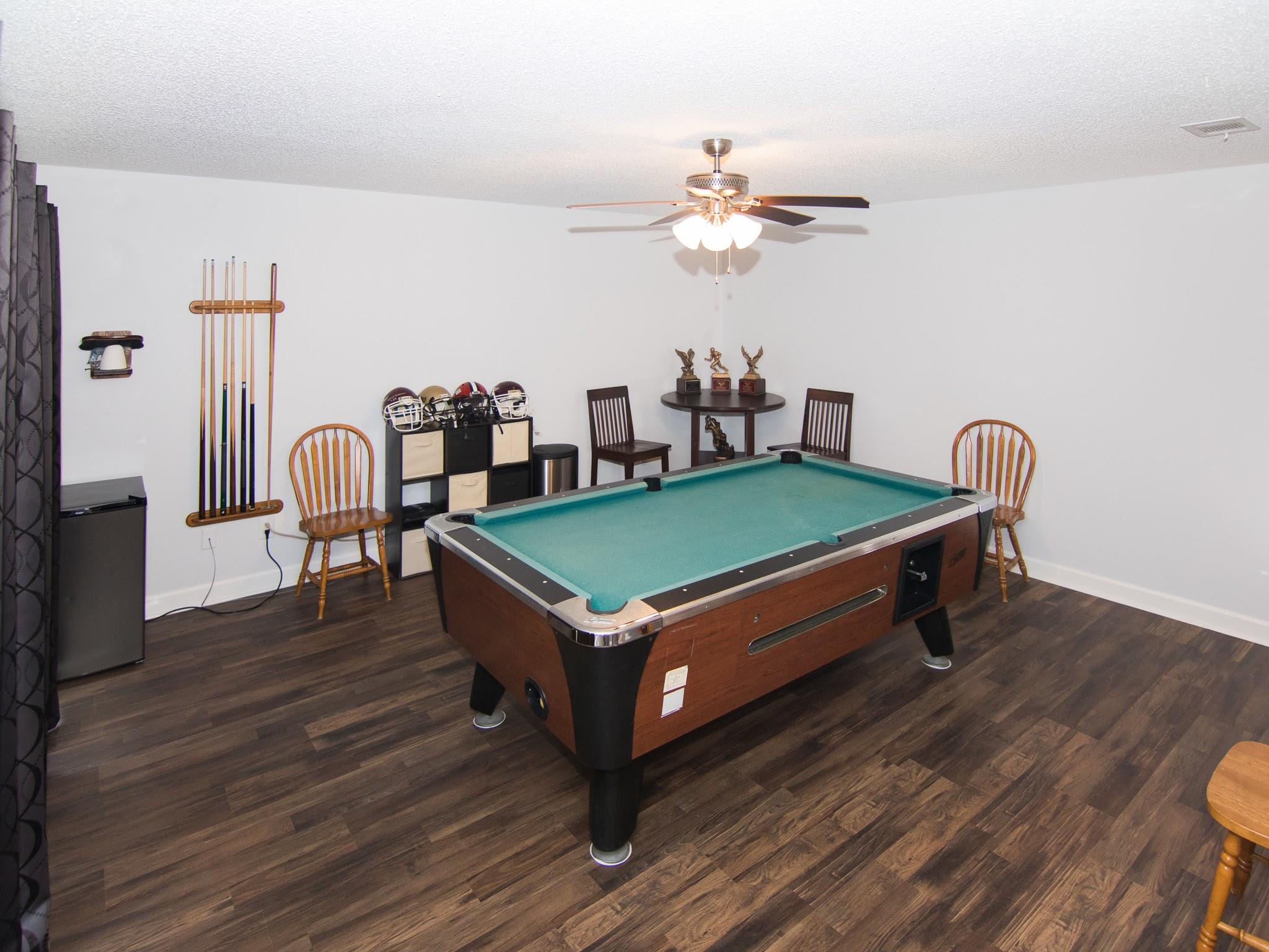 ROCKY BAYOU COUNTRY CLUB ESTATES 9 - Residential