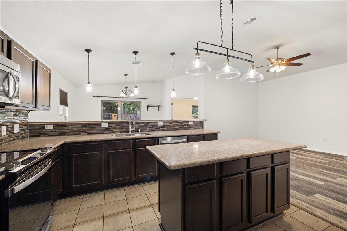 NAVARRE 2ND ADD - Residential Lease