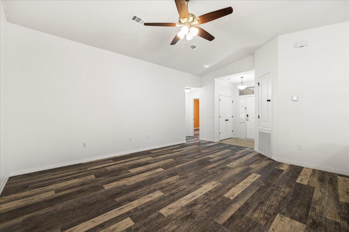 NAVARRE 2ND ADD - Residential Lease