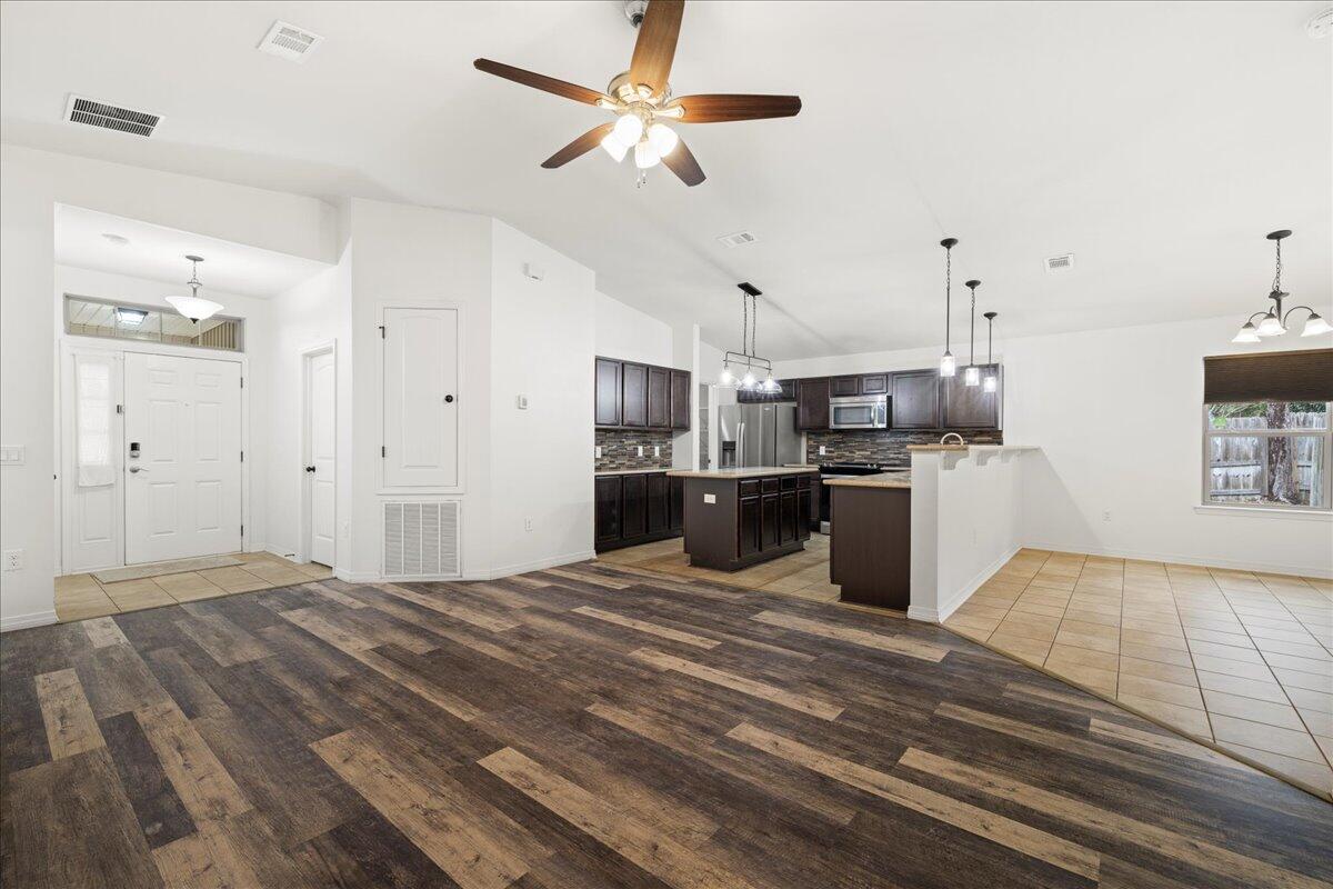 NAVARRE 2ND ADD - Residential Lease