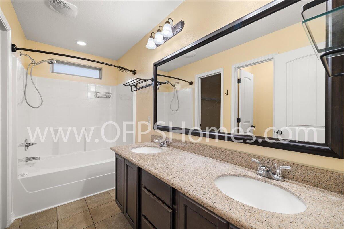 NAVARRE 2ND ADD - Residential Lease