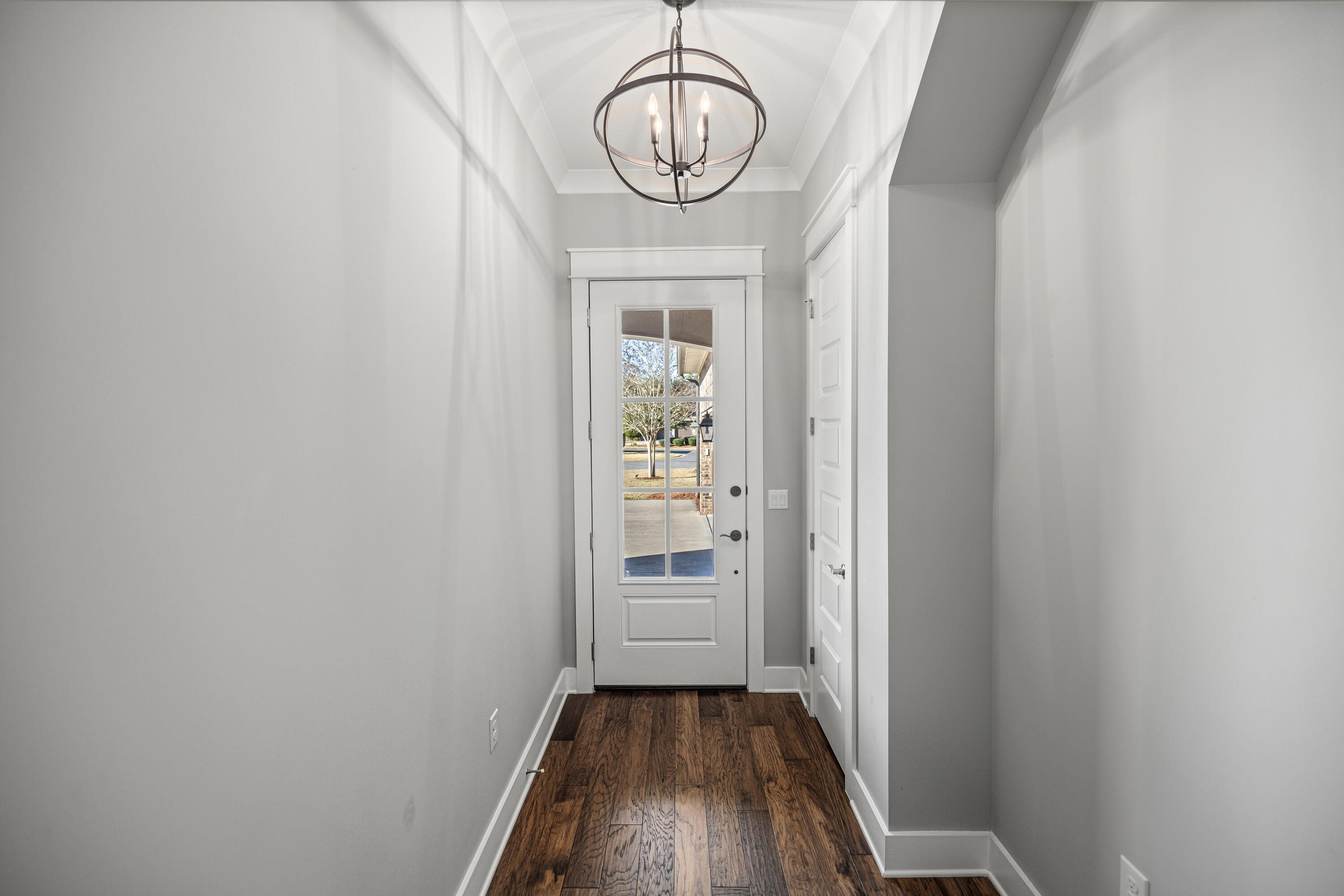 WATER'S EDGE - Residential