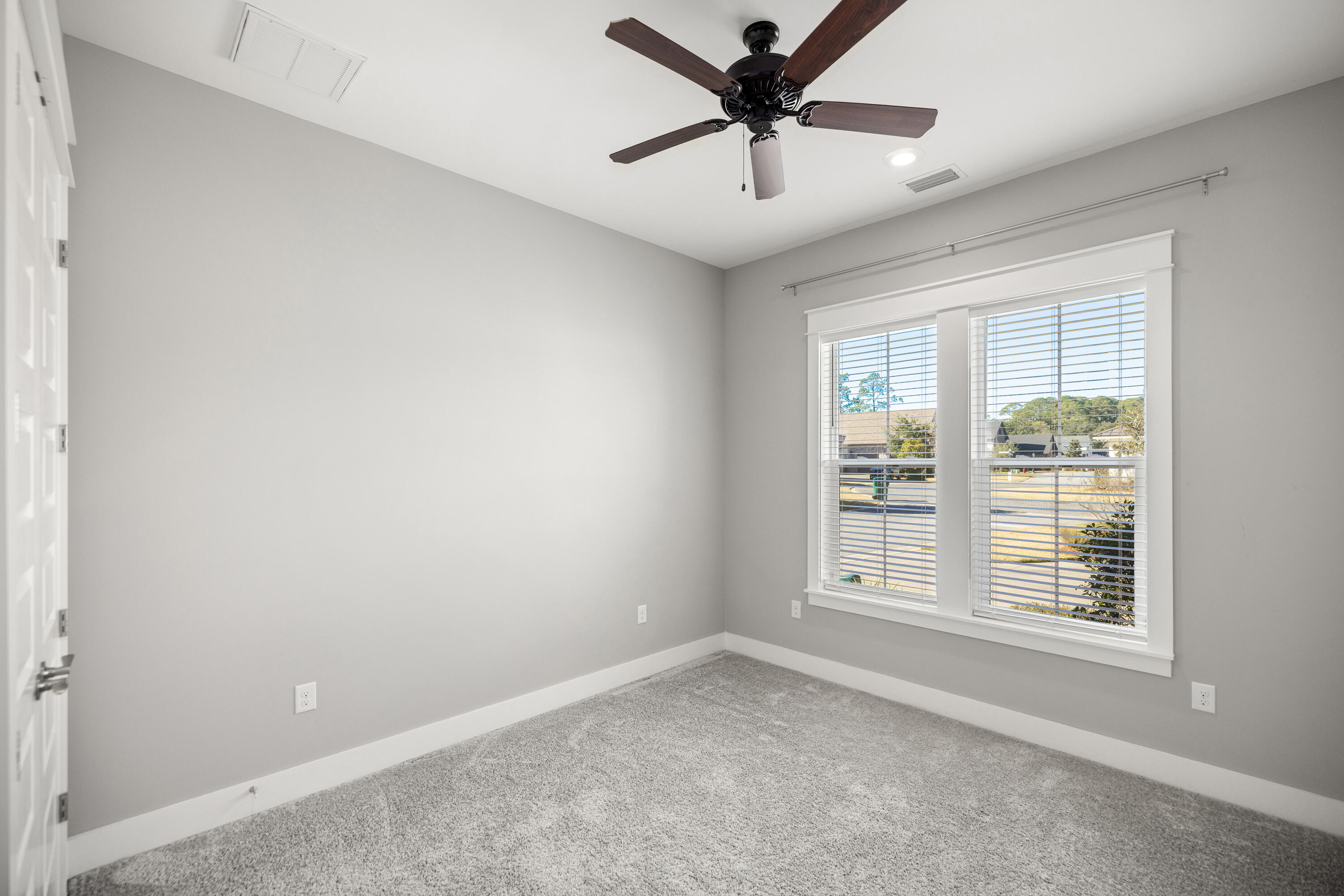 WATER'S EDGE - Residential