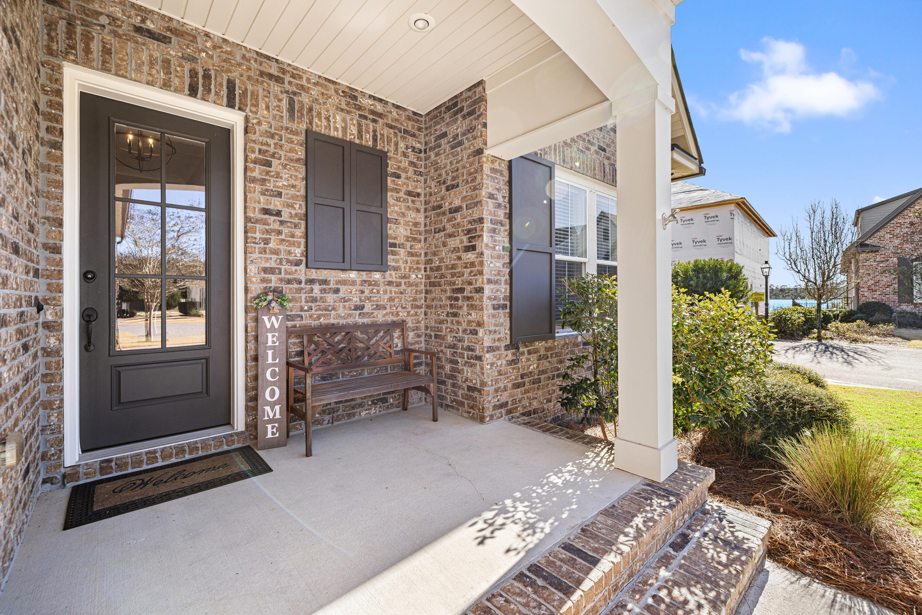 WATER'S EDGE - Residential