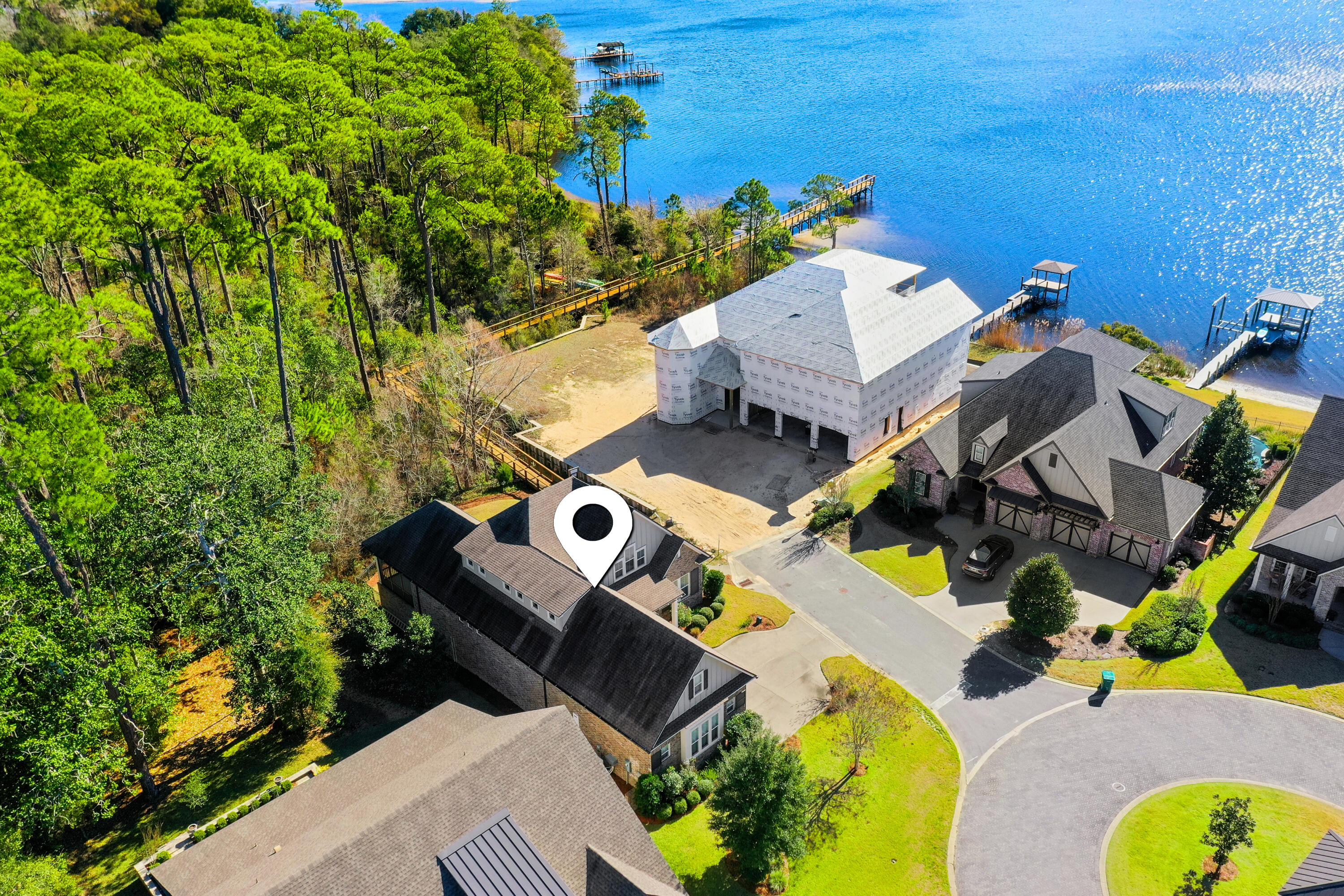 WATER'S EDGE - Residential